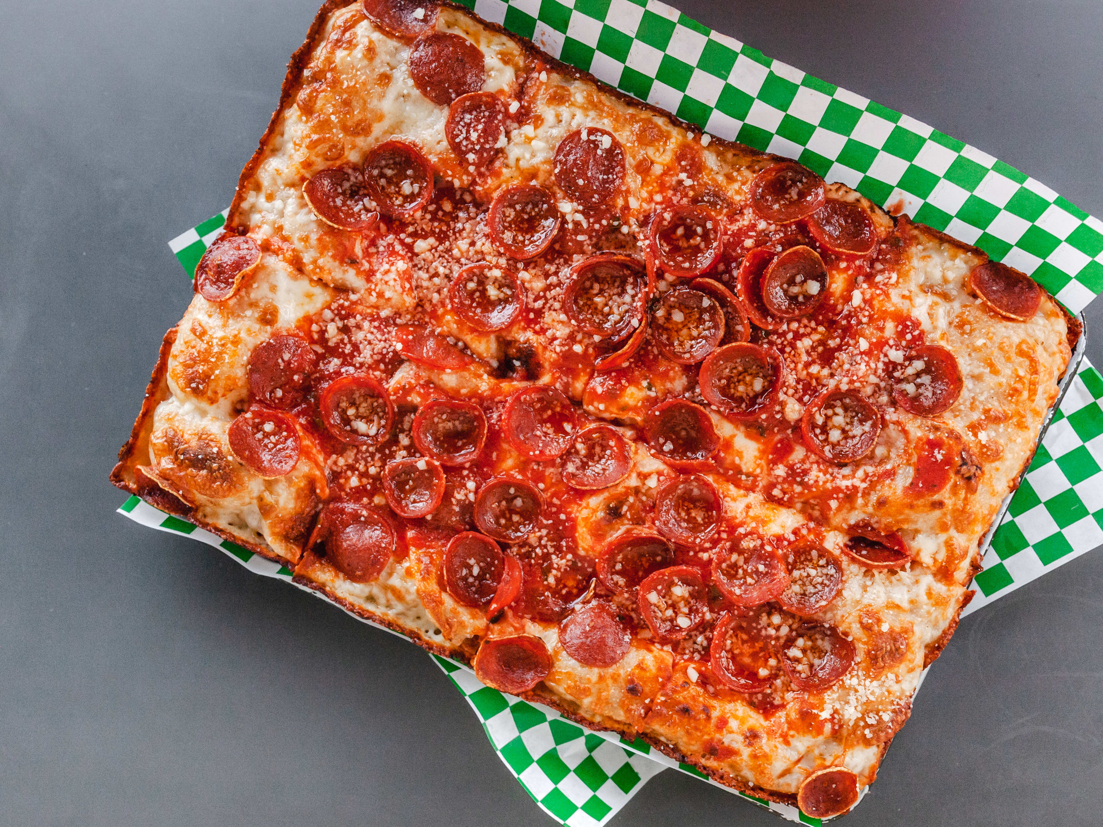 The Best Pizza Places In LA guide image