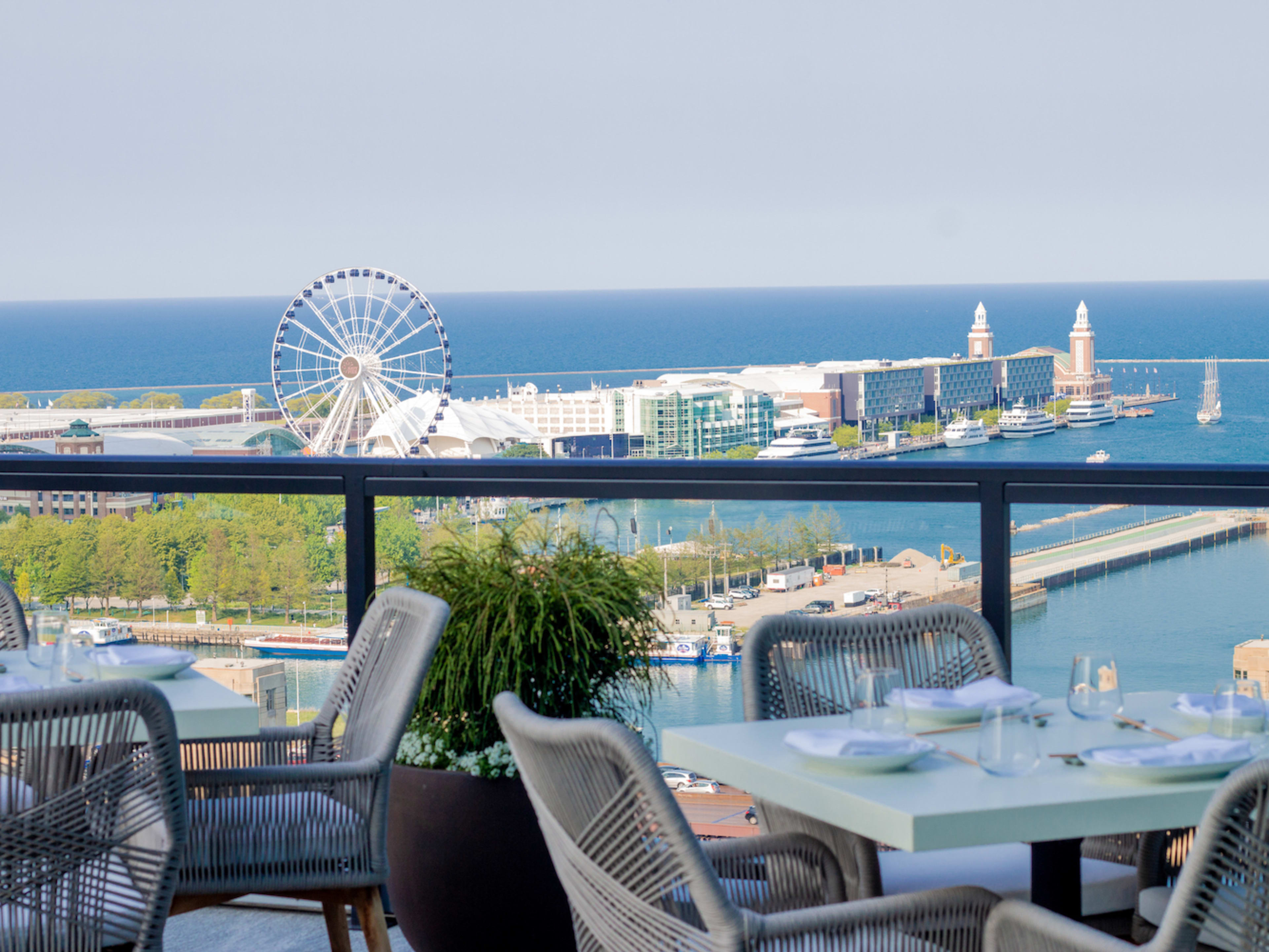 The Best Rooftop Bars and Restaurants In Chicago Chicago The