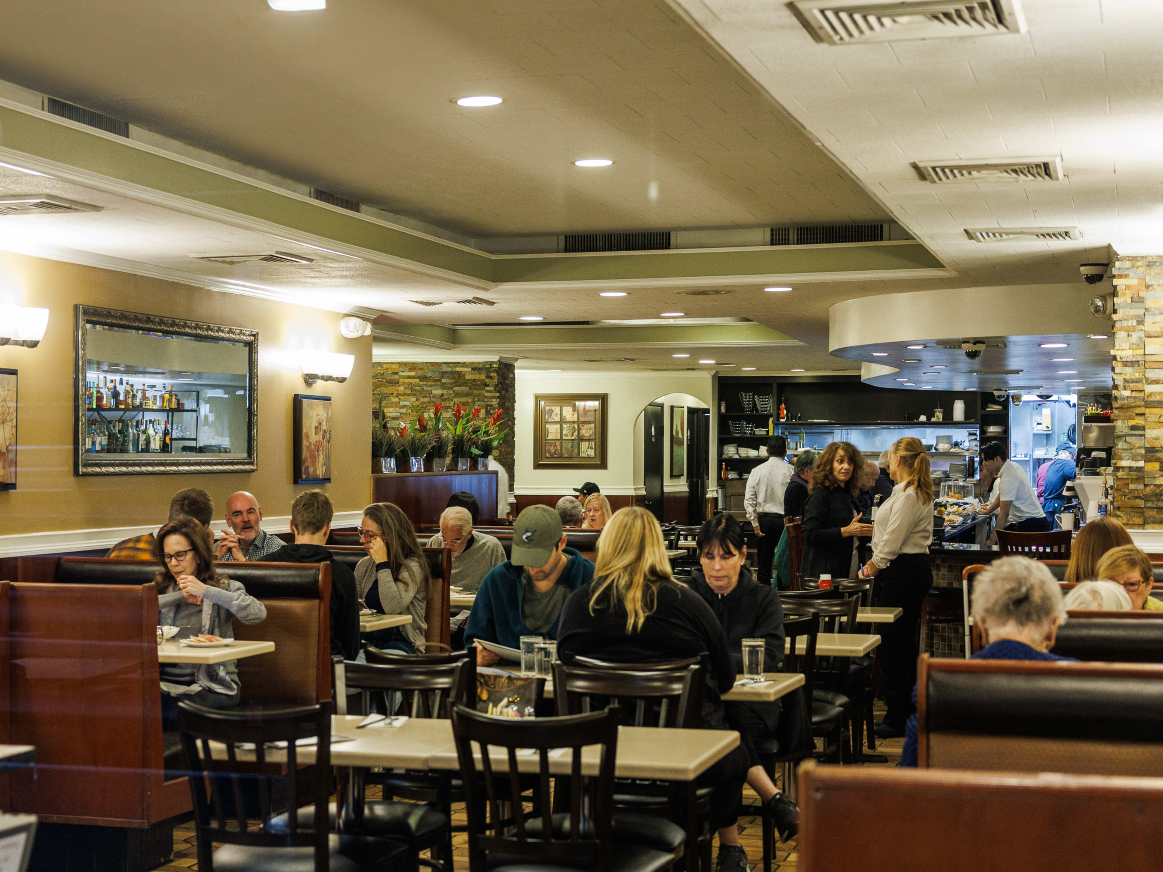 3 Guys Restaurant Review Upper East Side New York The Infatuation