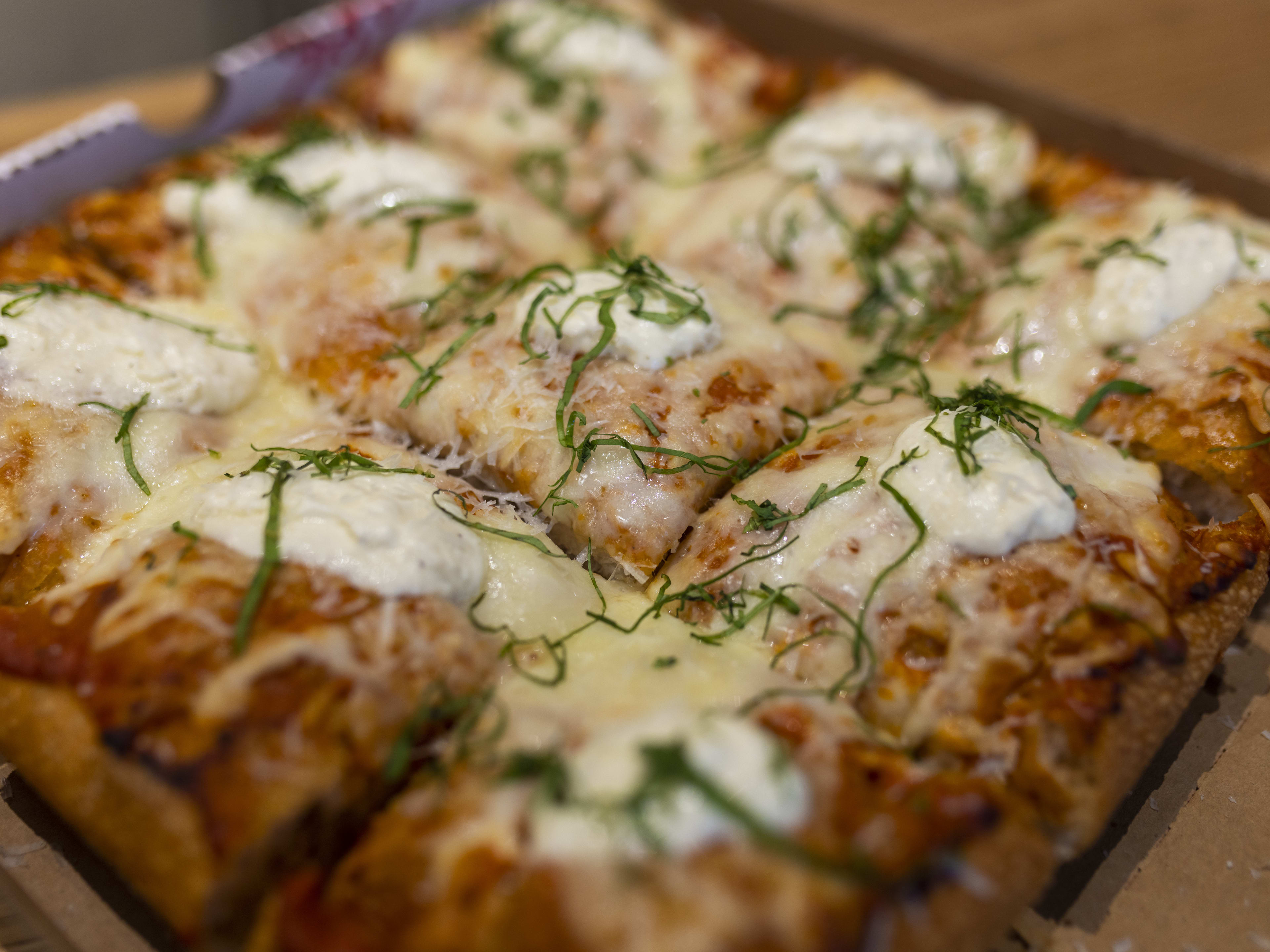 Pizza Friendly Pizza Review Chelsea New York The Infatuation