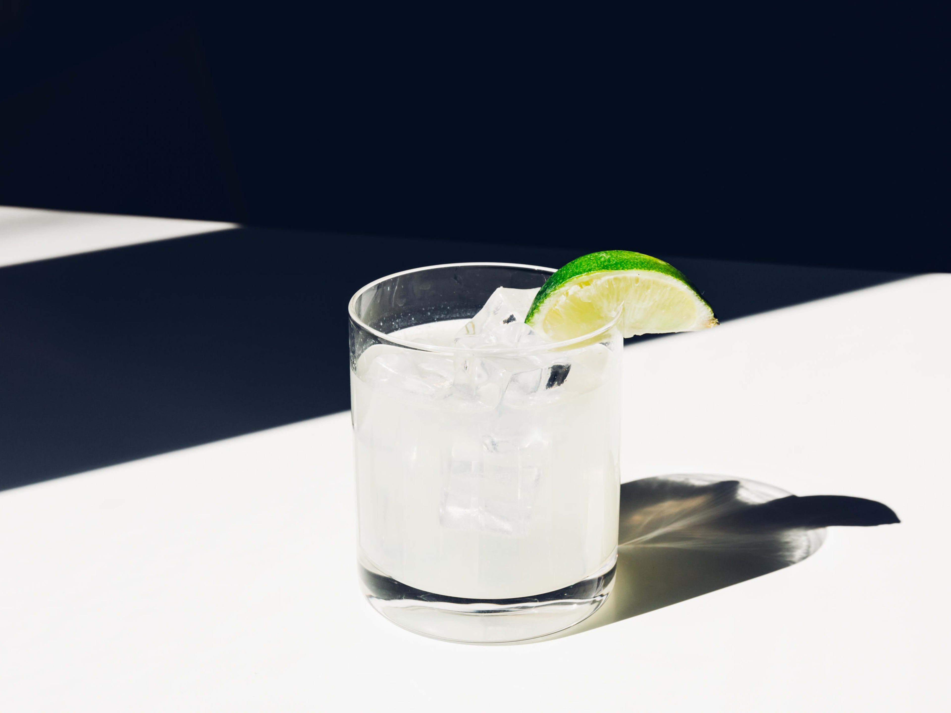 Bartending 101: How To Shake, Stir, And Garnish image