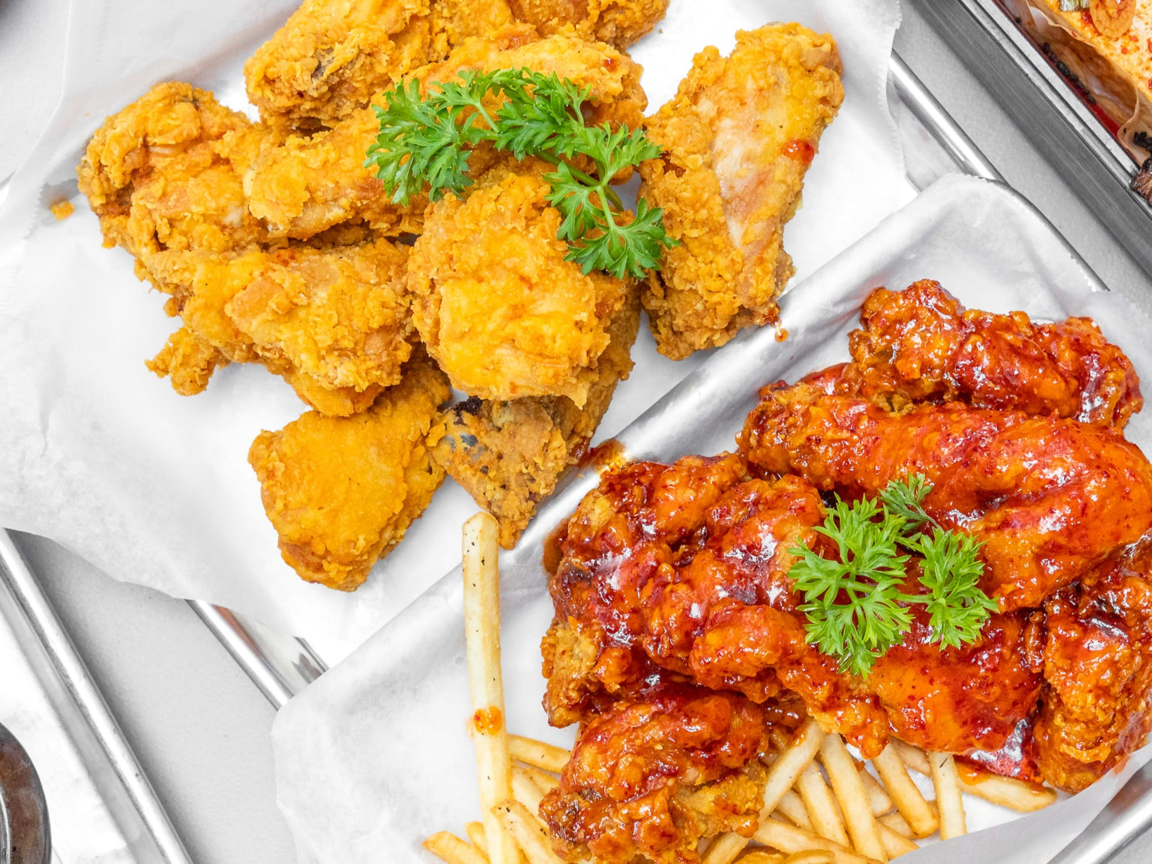 In Order To Survive, Koreatown’s Bulgogi Hut Bets On Fried Chicken feature image