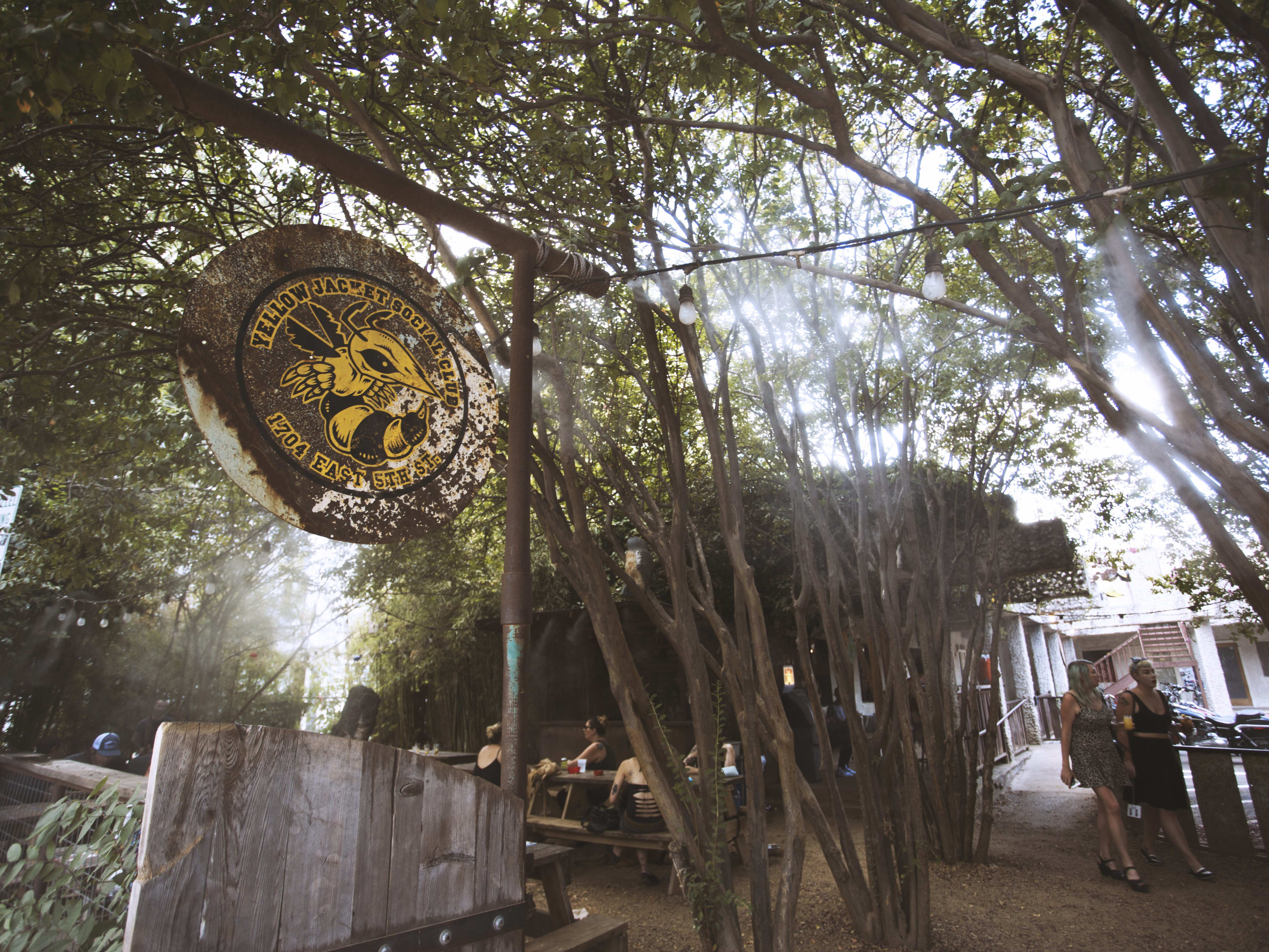 The Best Bars For First Dates In Austin Austin The Infatuation