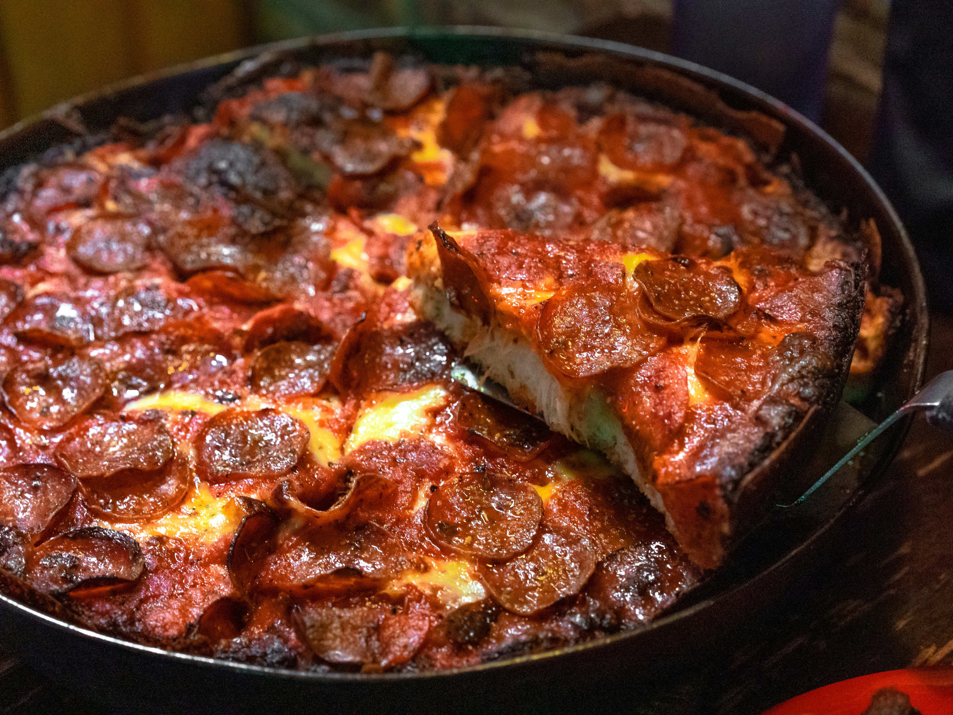 Pequod’s Pizza image