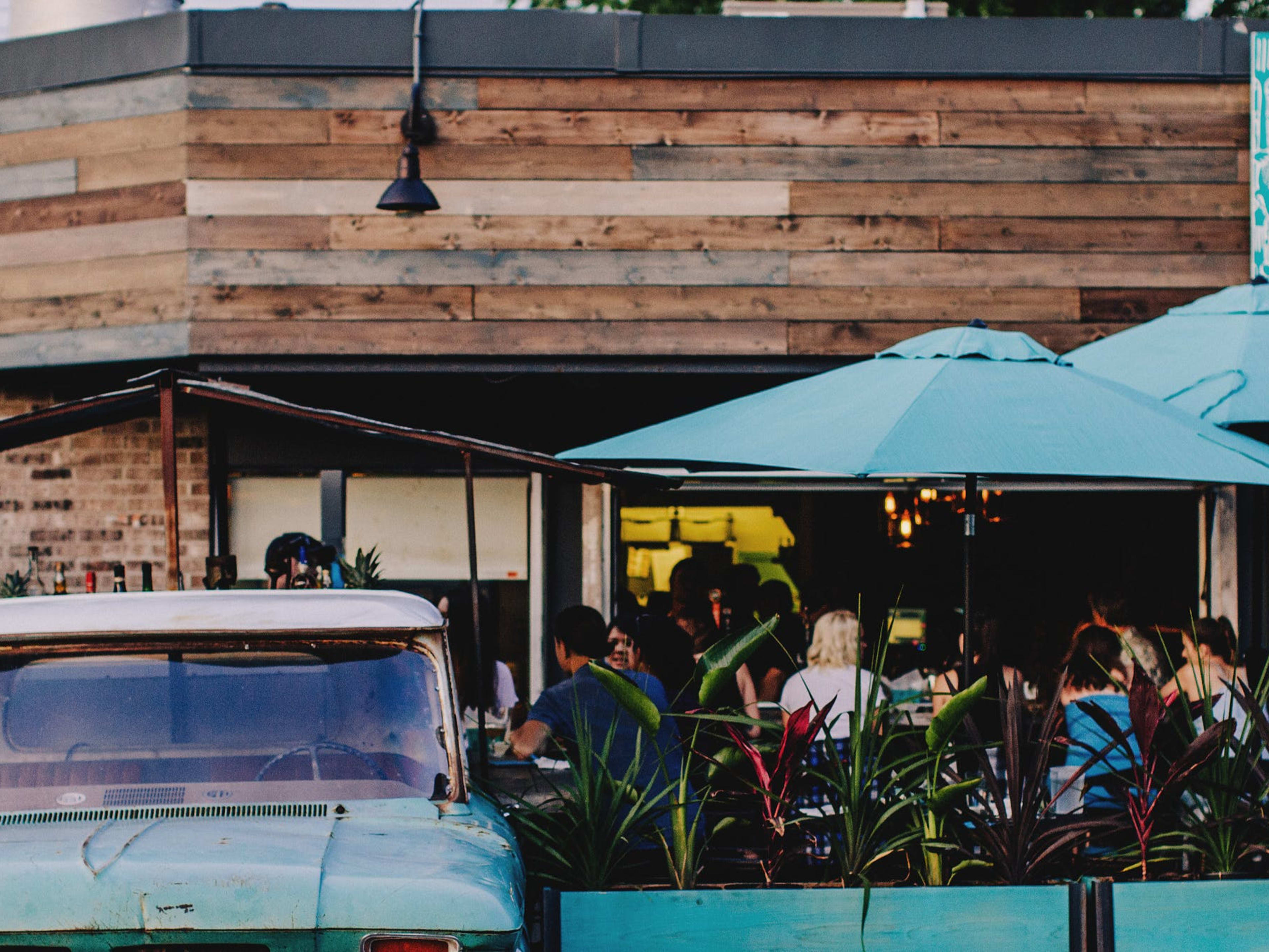 Minneapolis & Saint Paul Restaurants With Outdoor Seating That Have