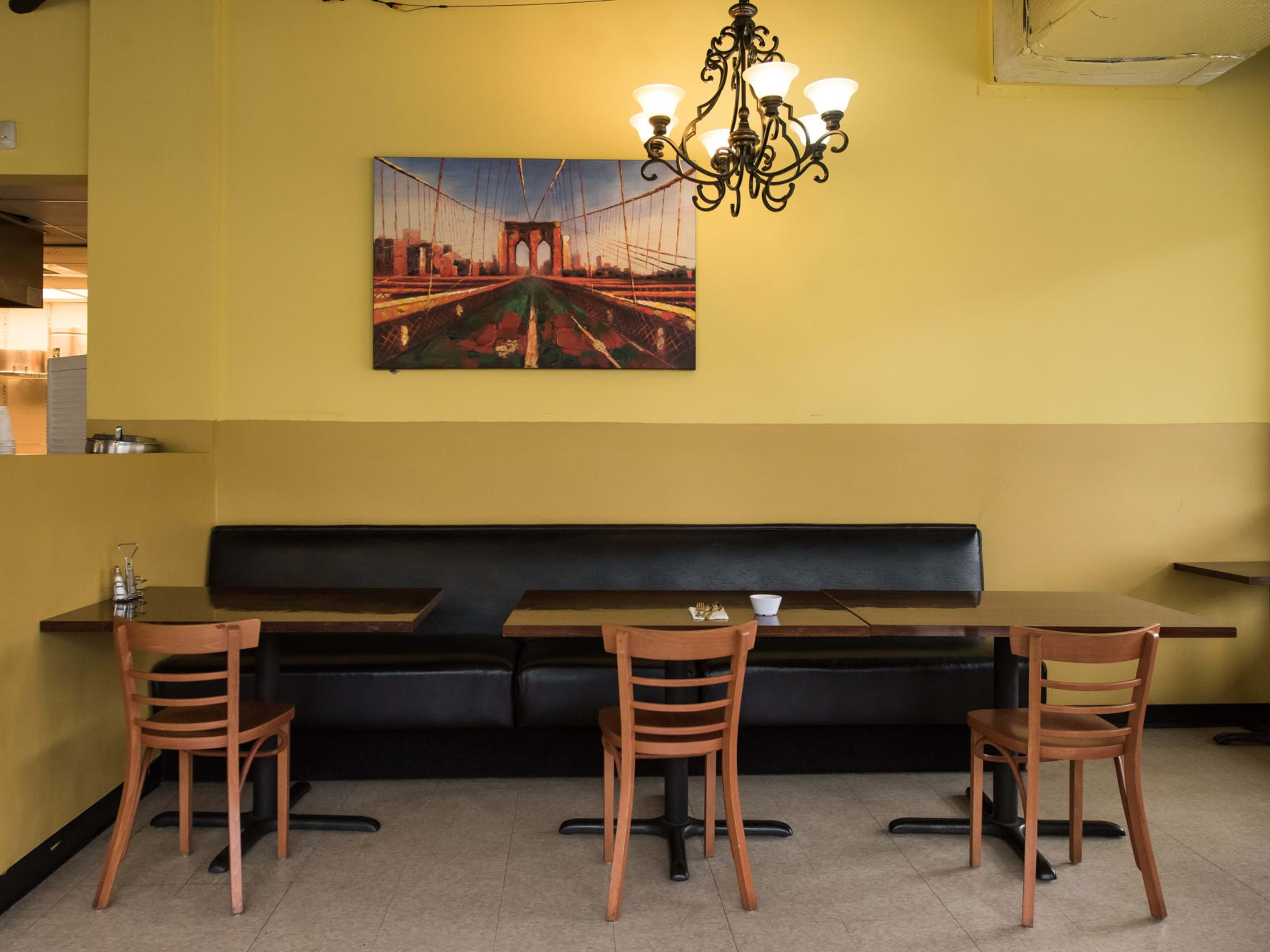 Restaurants That Are Extremely Close To Light Rail Stops For When You ...