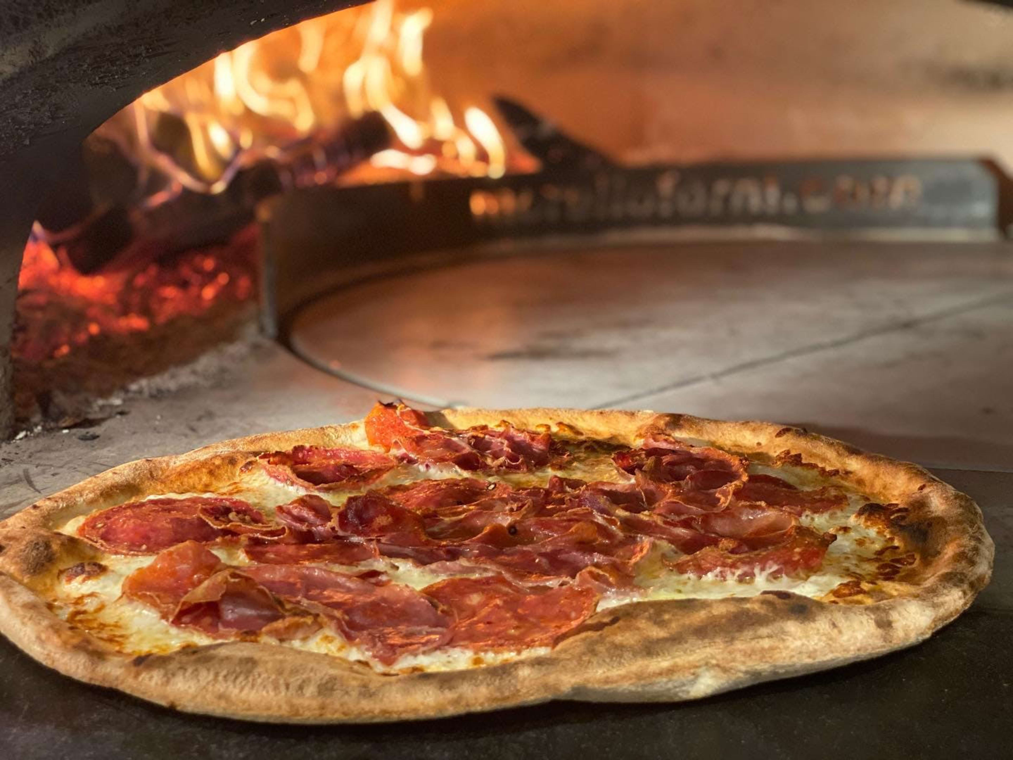 Fratelli’s Wood Fired Pizzeria image