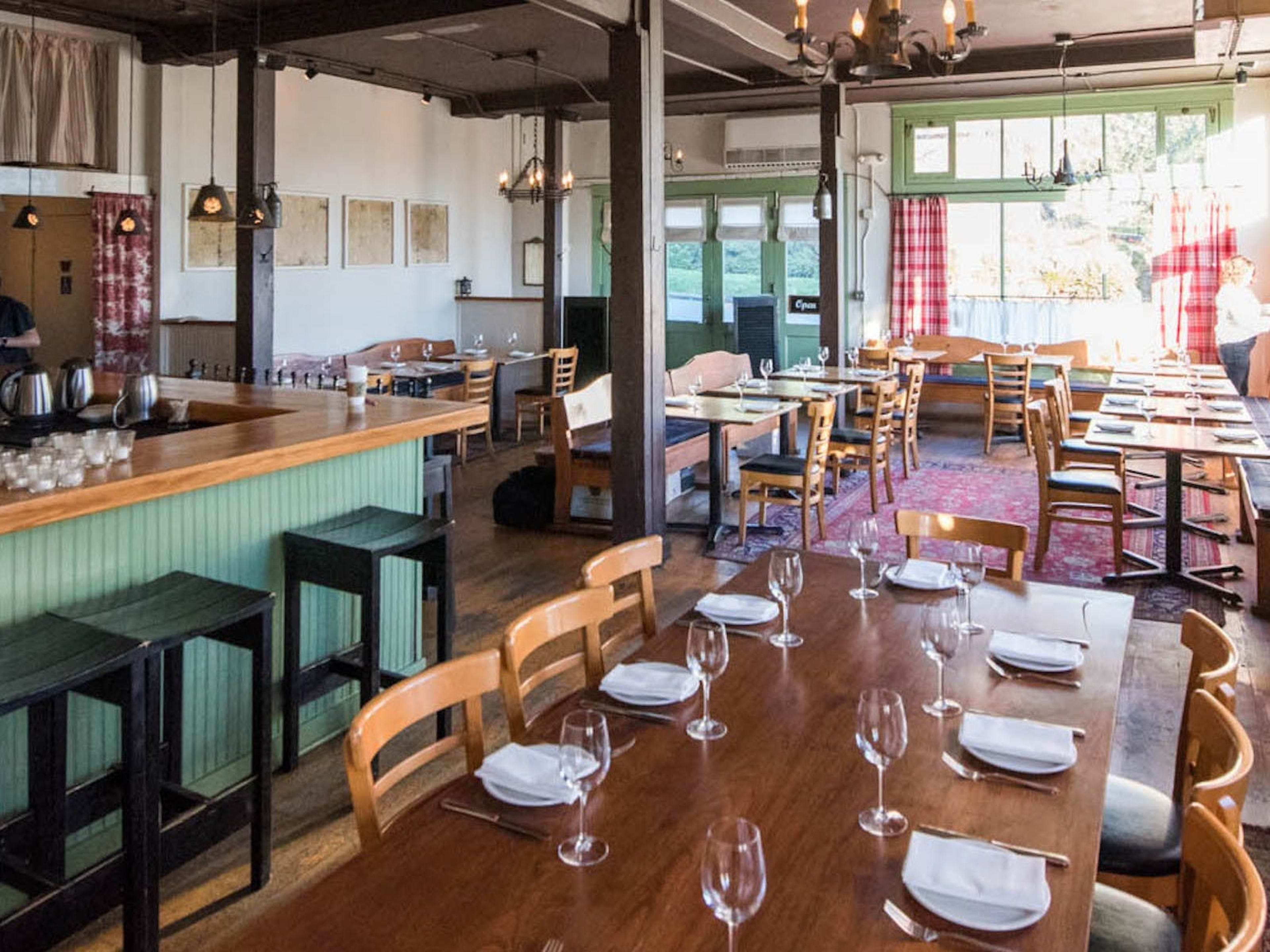 The 18 Best Restaurants & Bars In Pioneer Square - Seattle - The ...