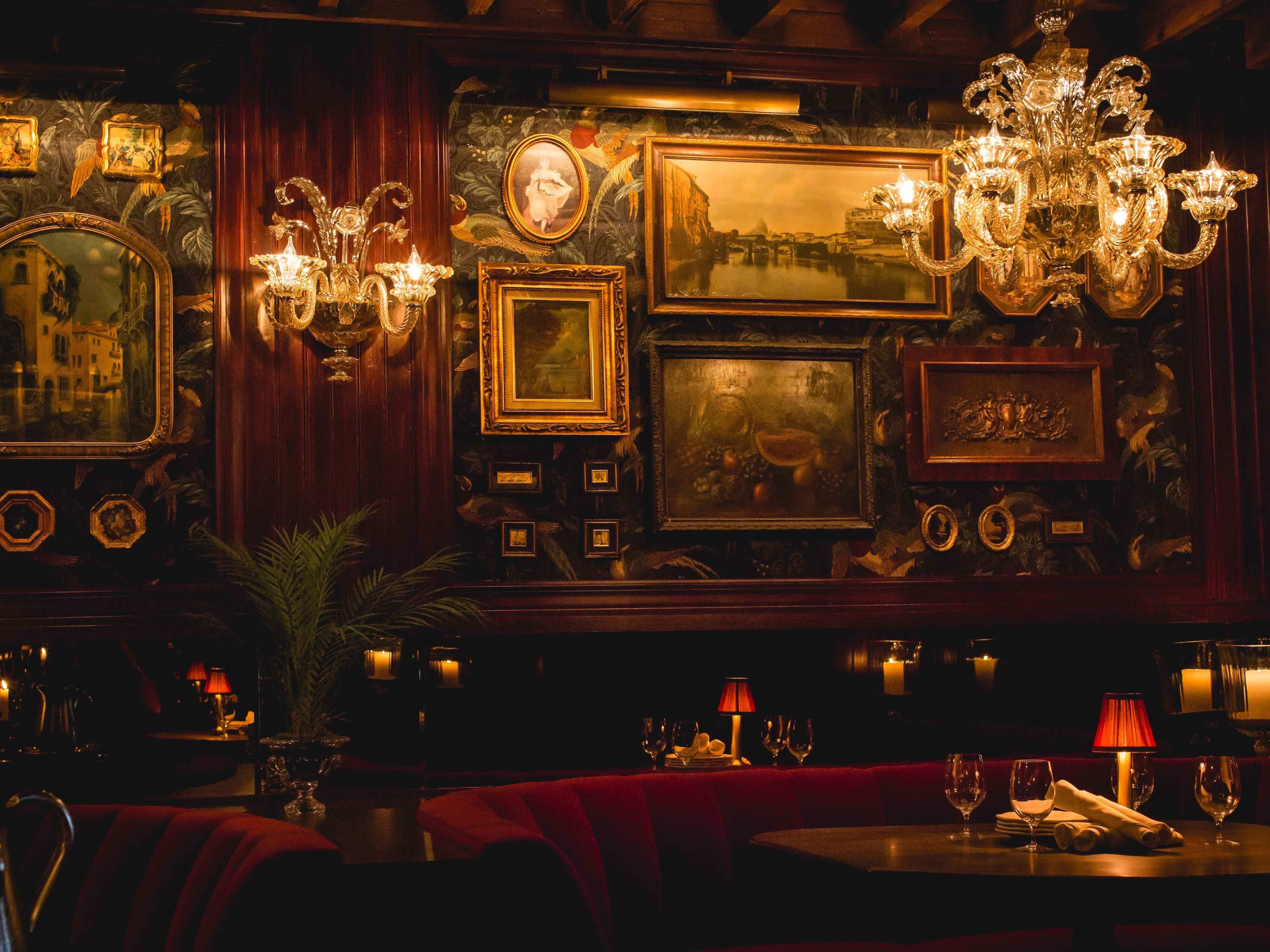 The Most Romantic Restaurants In Chicago guide image