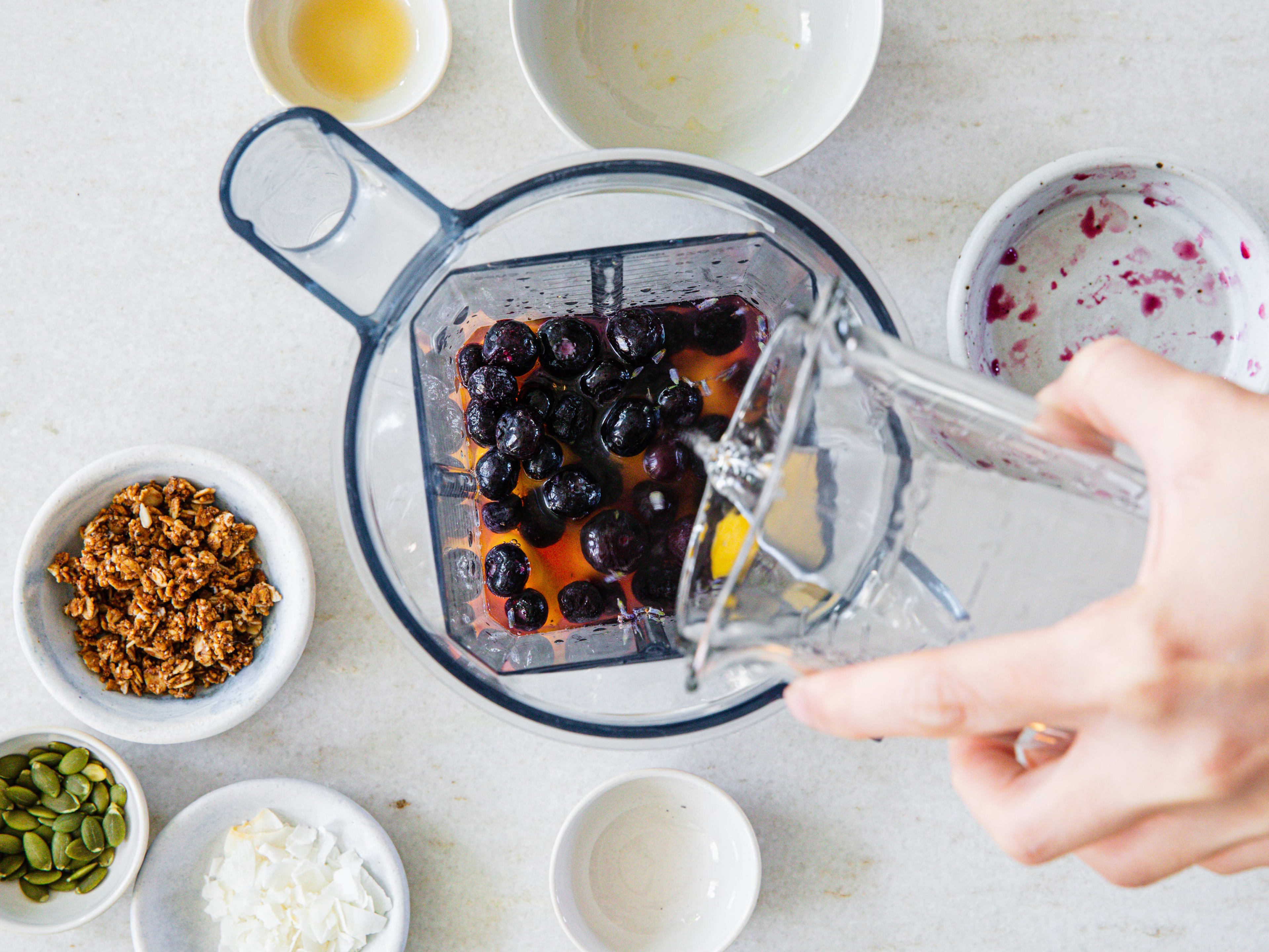 How To Make A Smoothie Bowl image