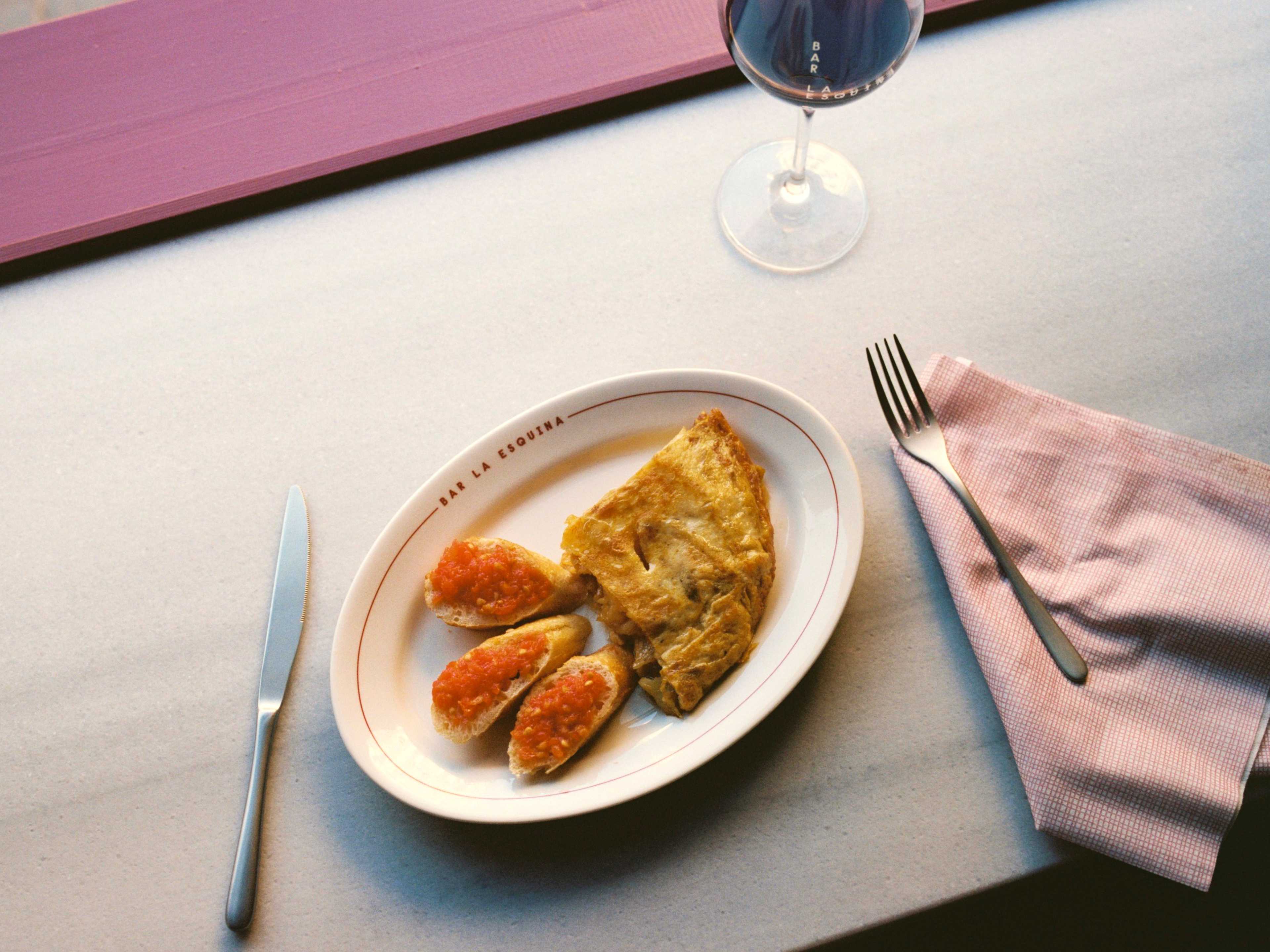 Pan con tomate and tortilla española at La Esquina