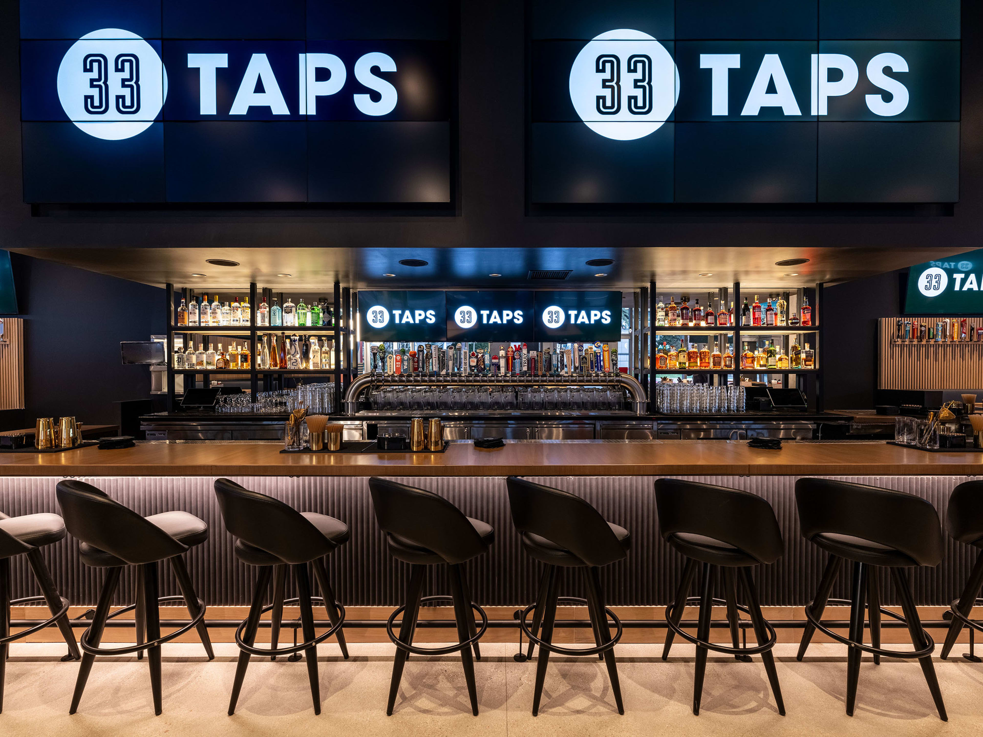 33 Taps Interior