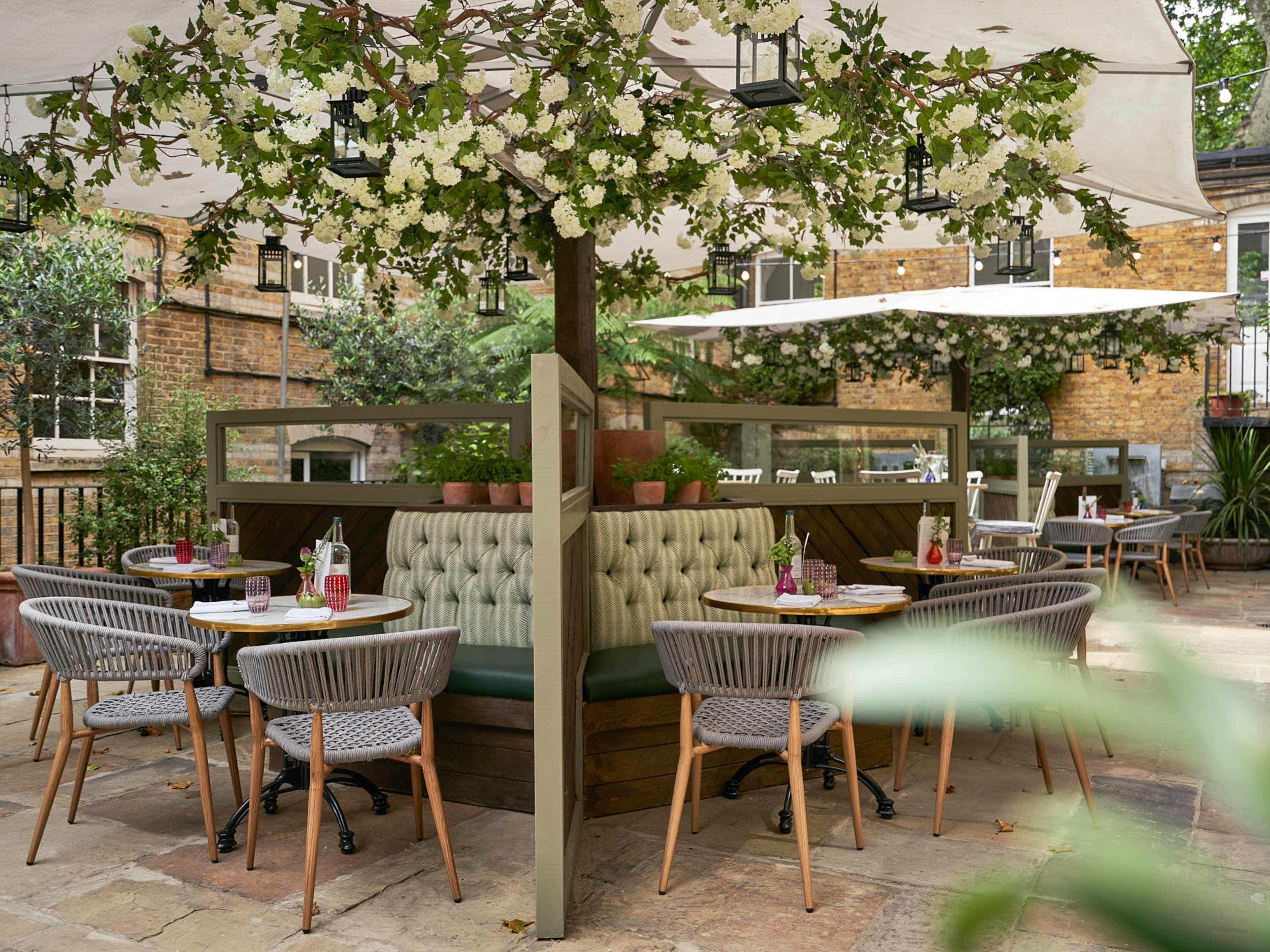 The outdoor courtyard at Stanley's restaurant