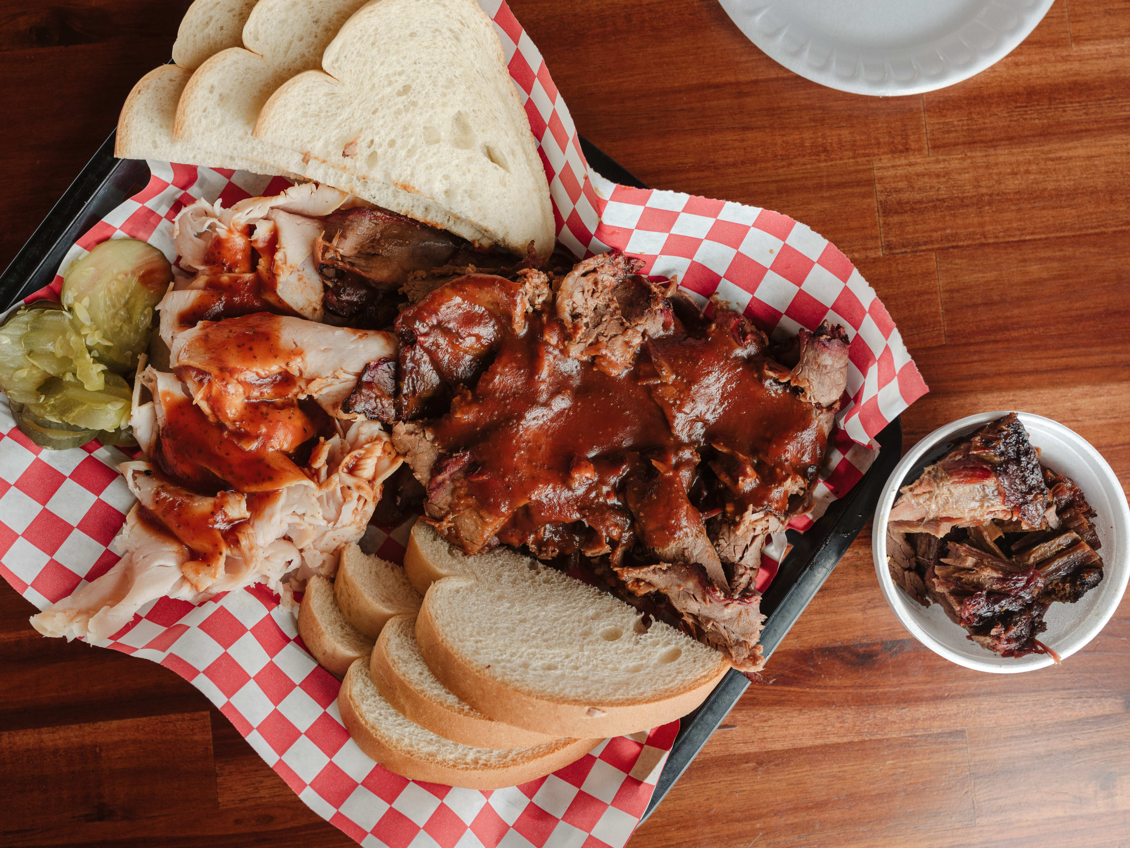 The Best BBQ In Kansas City guide image