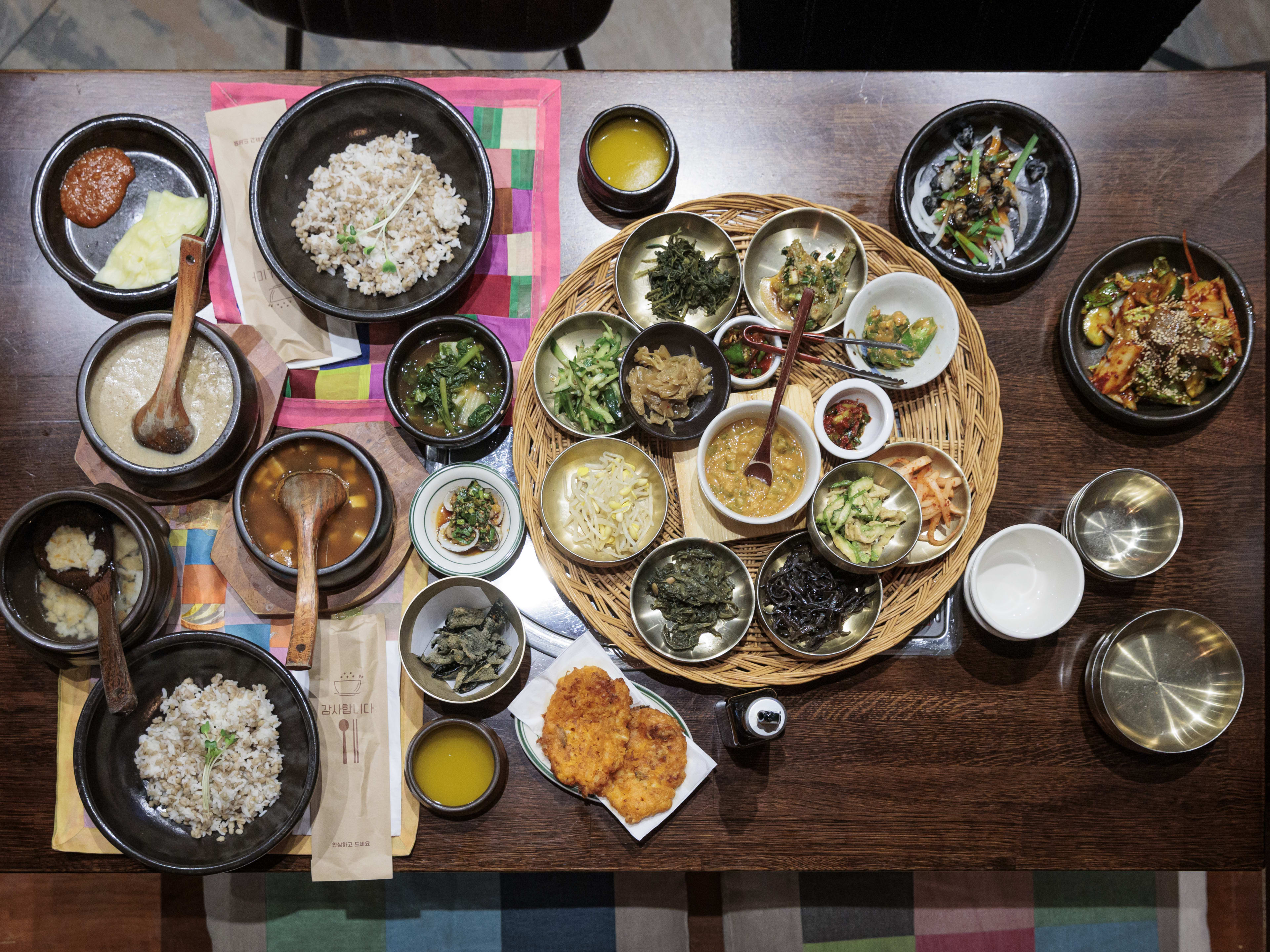 The entire spread of the barley rice set from Borit Gogae.