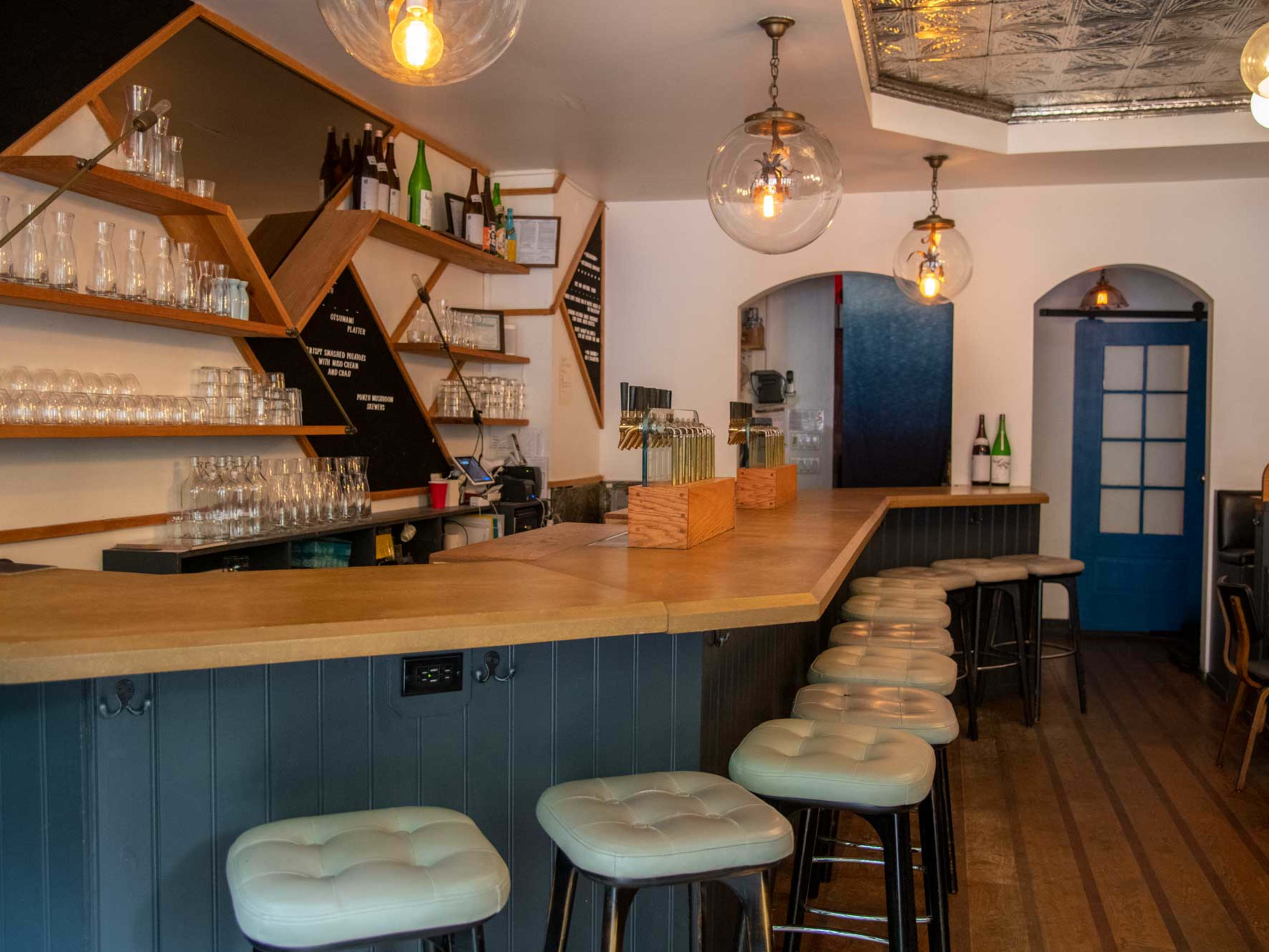 The 18 Best Bars In The East Village New York The Infatuation