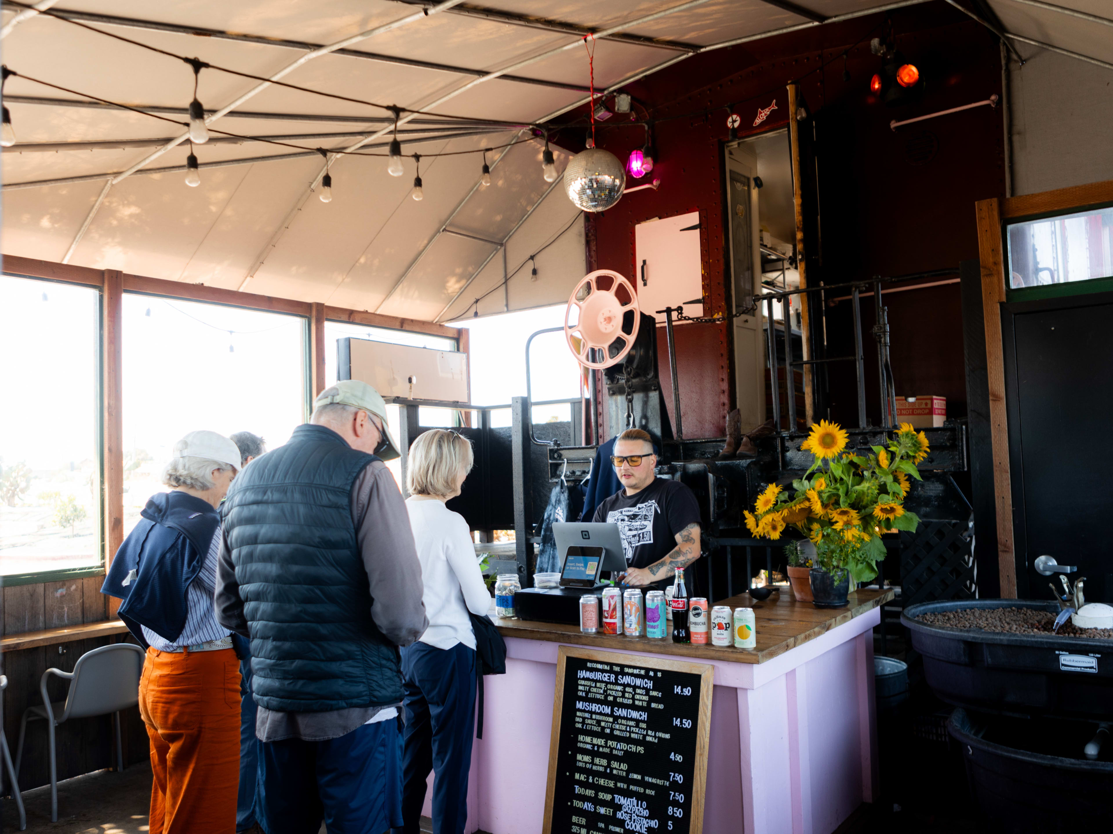 Dad's Luncheonette image