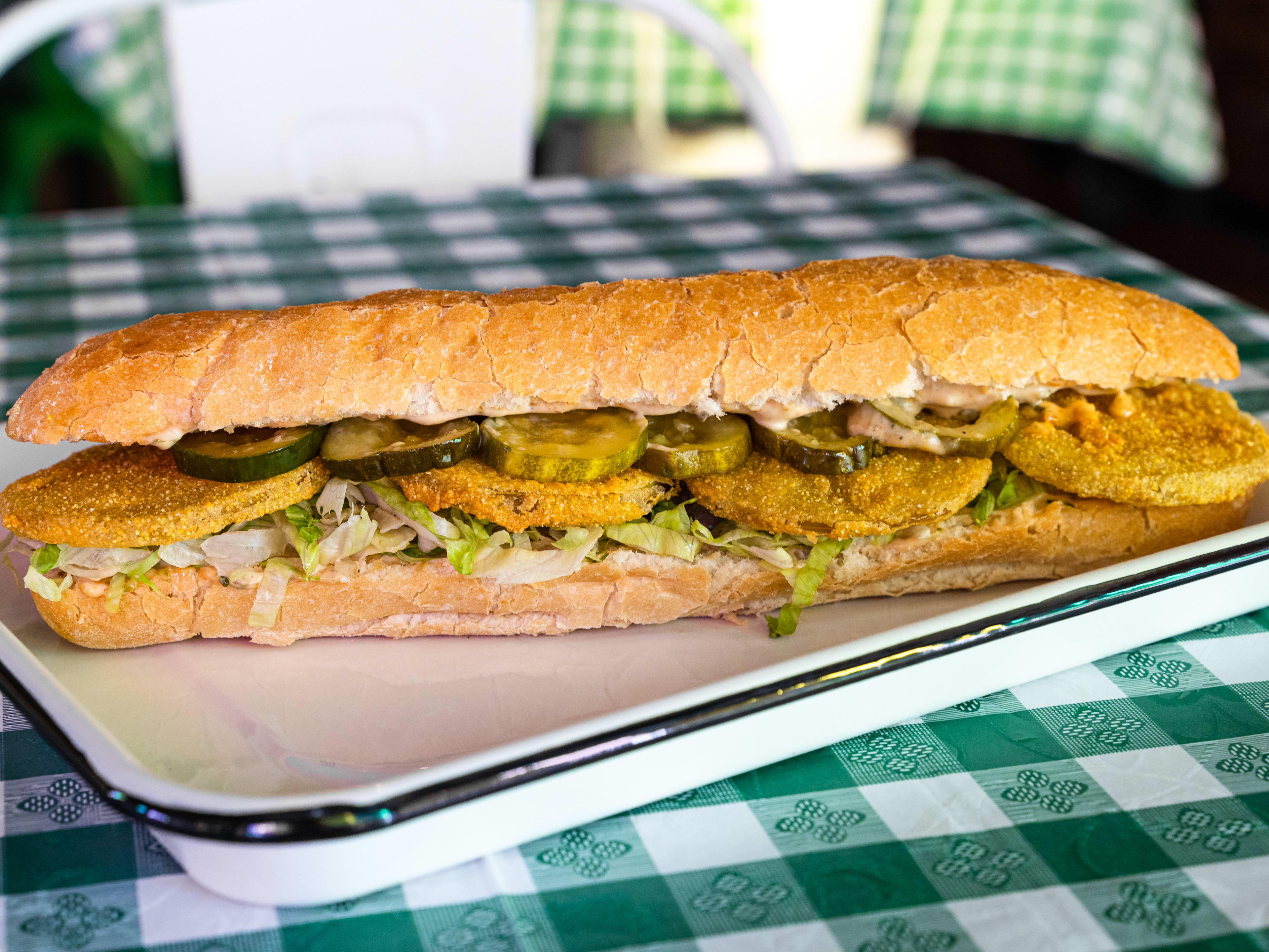 Daisy's Po' Boy And Tavern image