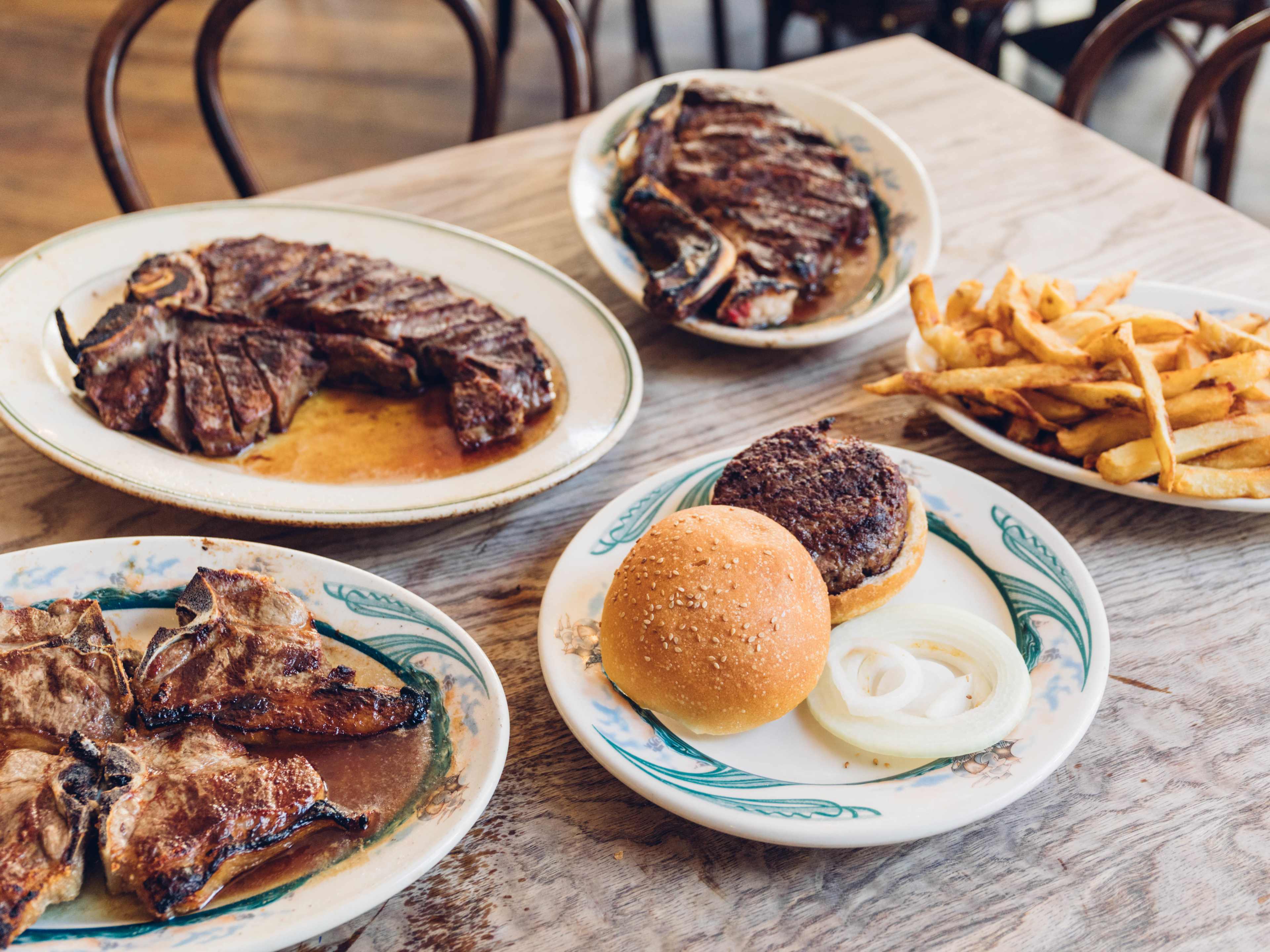 Dolly's Swing & Dive Review Williamsburg New York The Infatuation