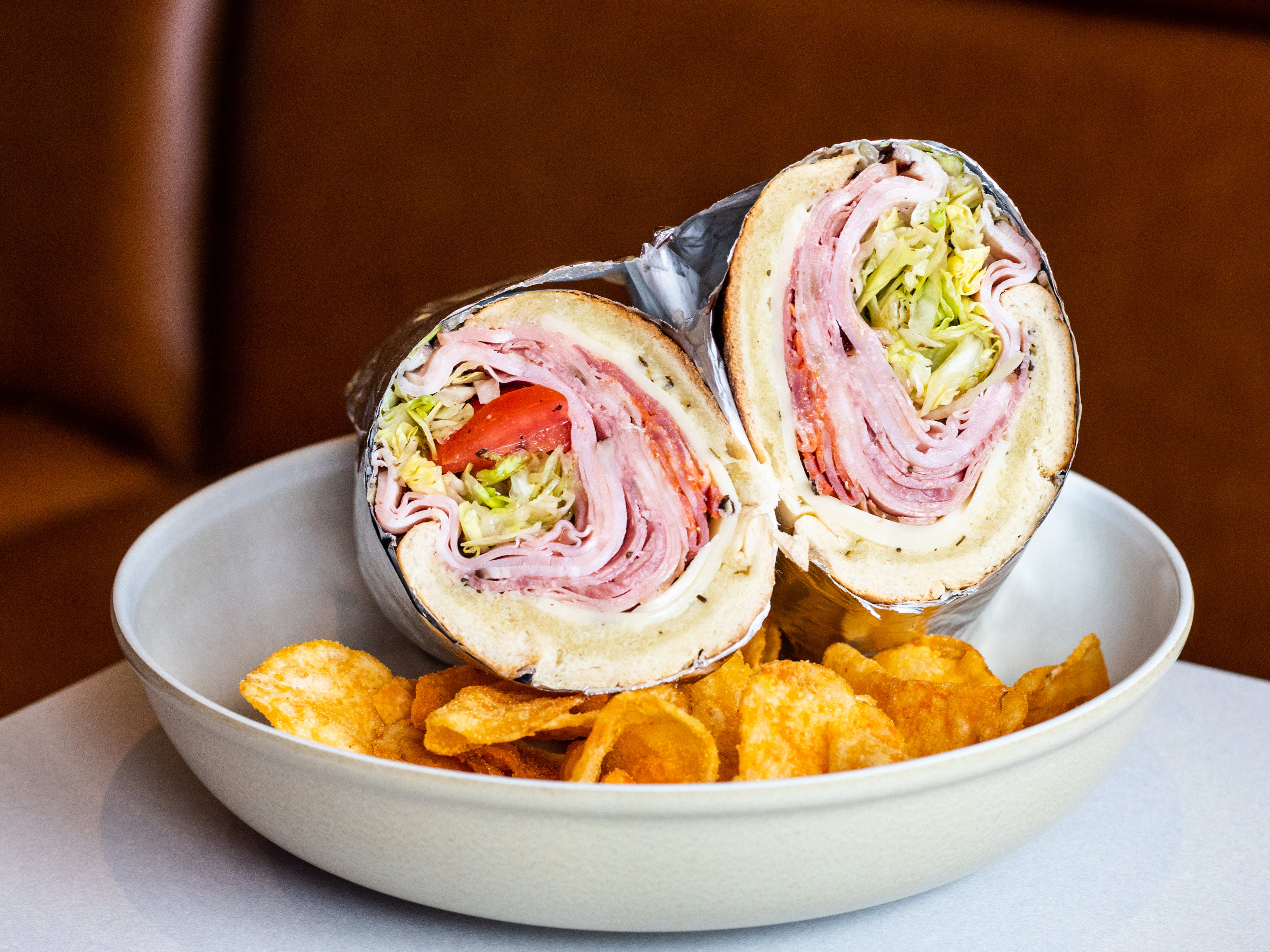 Far Out Pizza Review Little Havana Miami The Infatuation