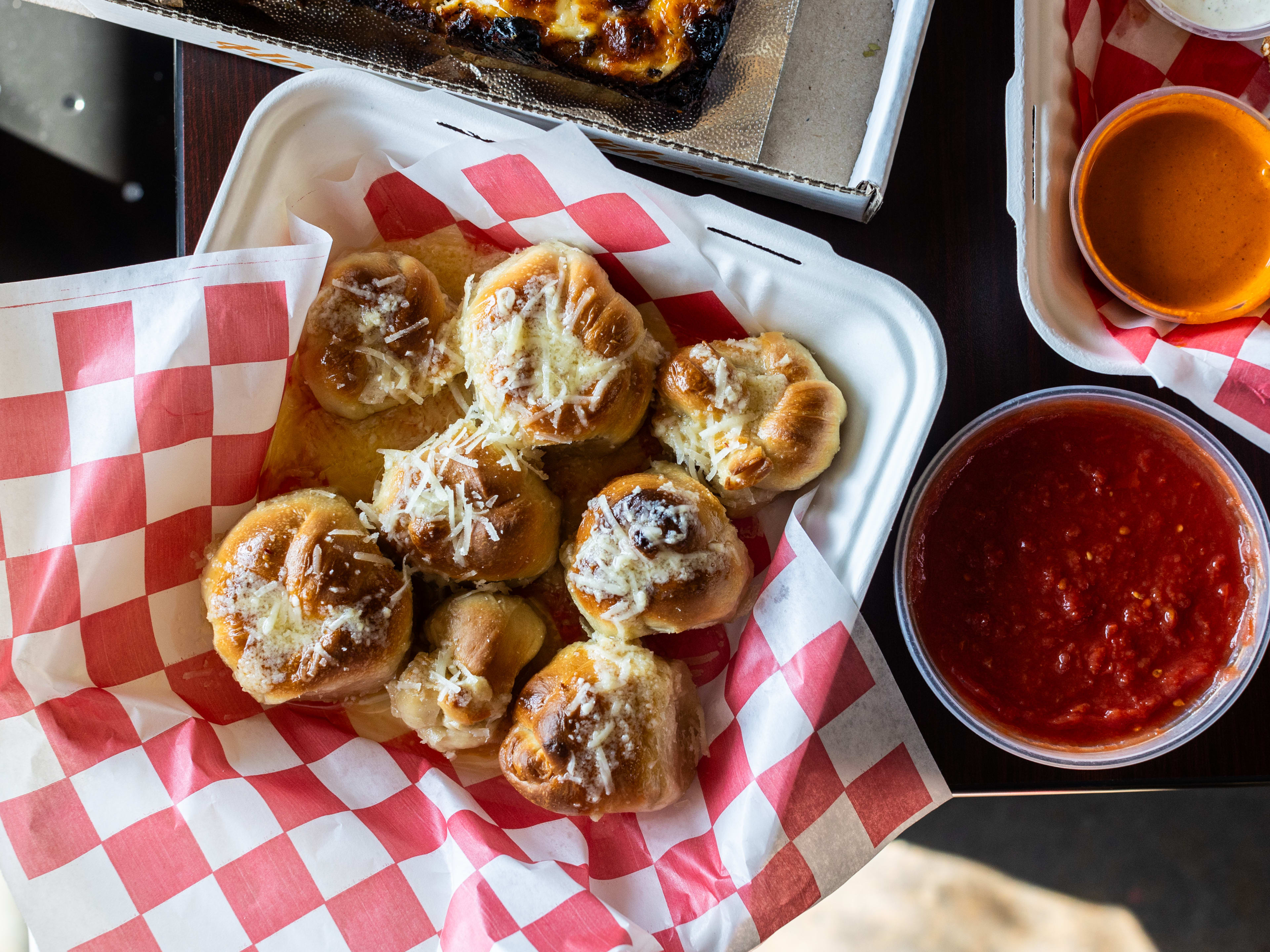 Garlic knots with marinara sauce