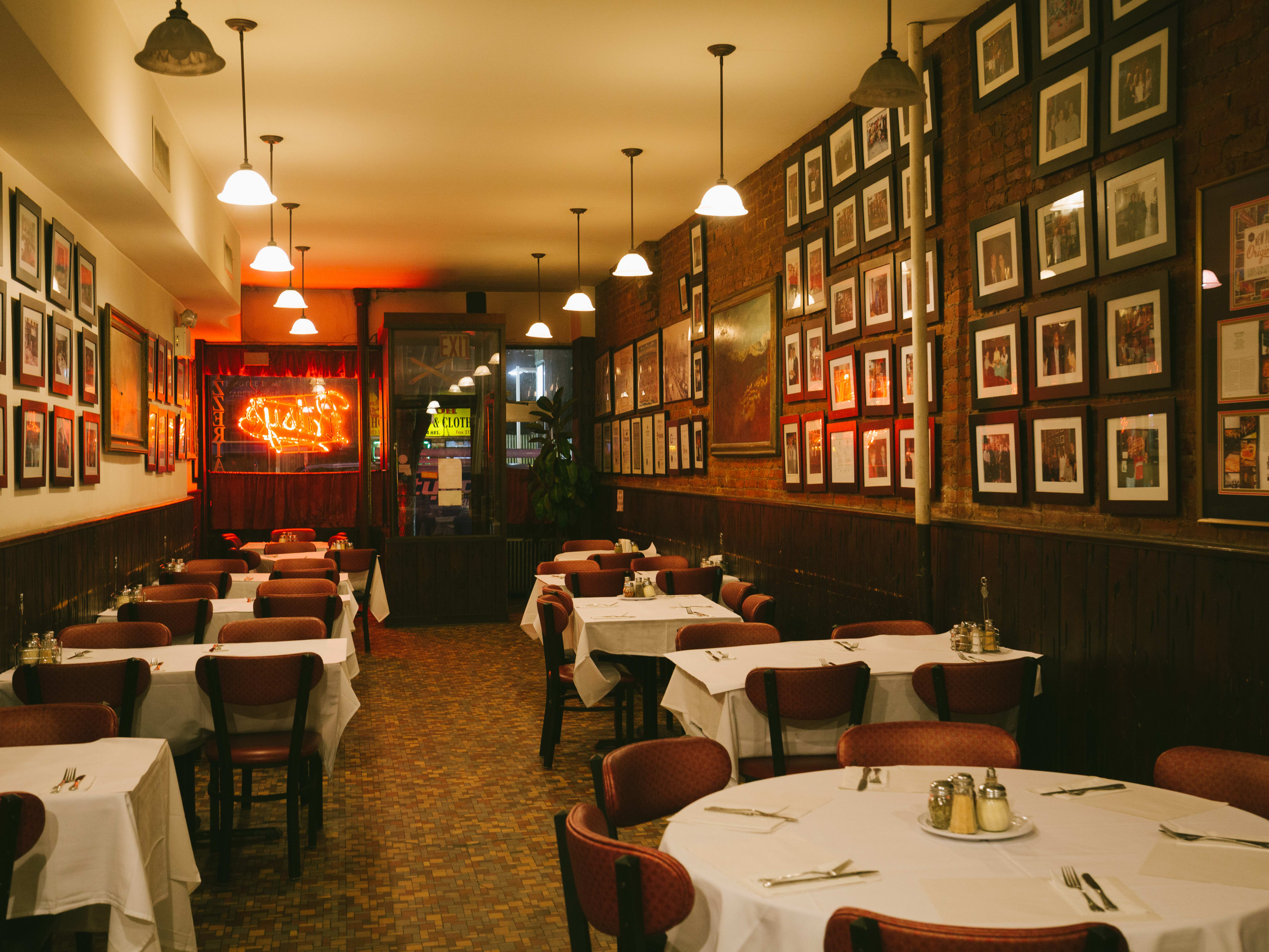 The inside of Patsy's Pizzeria.