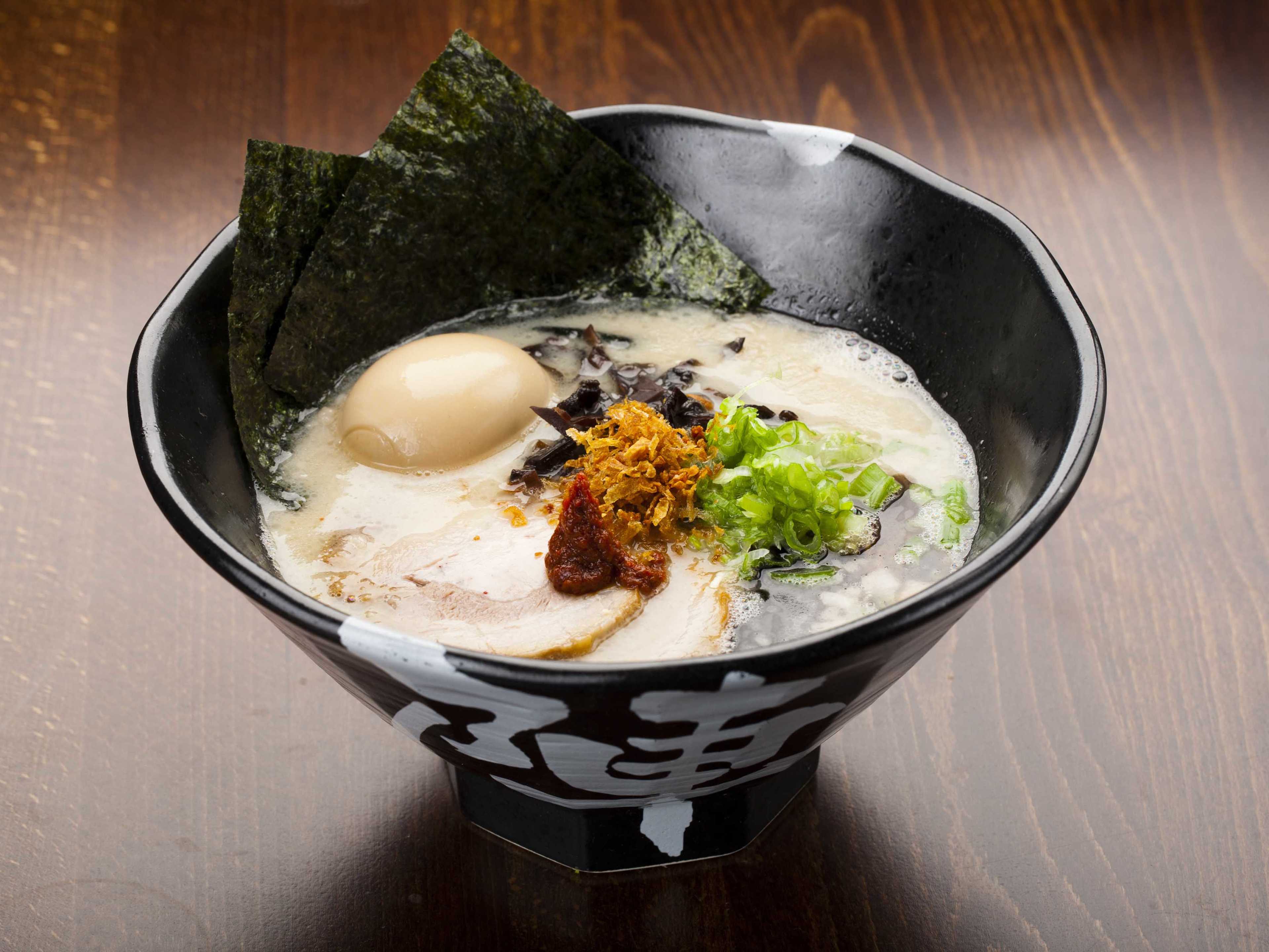 A bowl of tonkotsu.