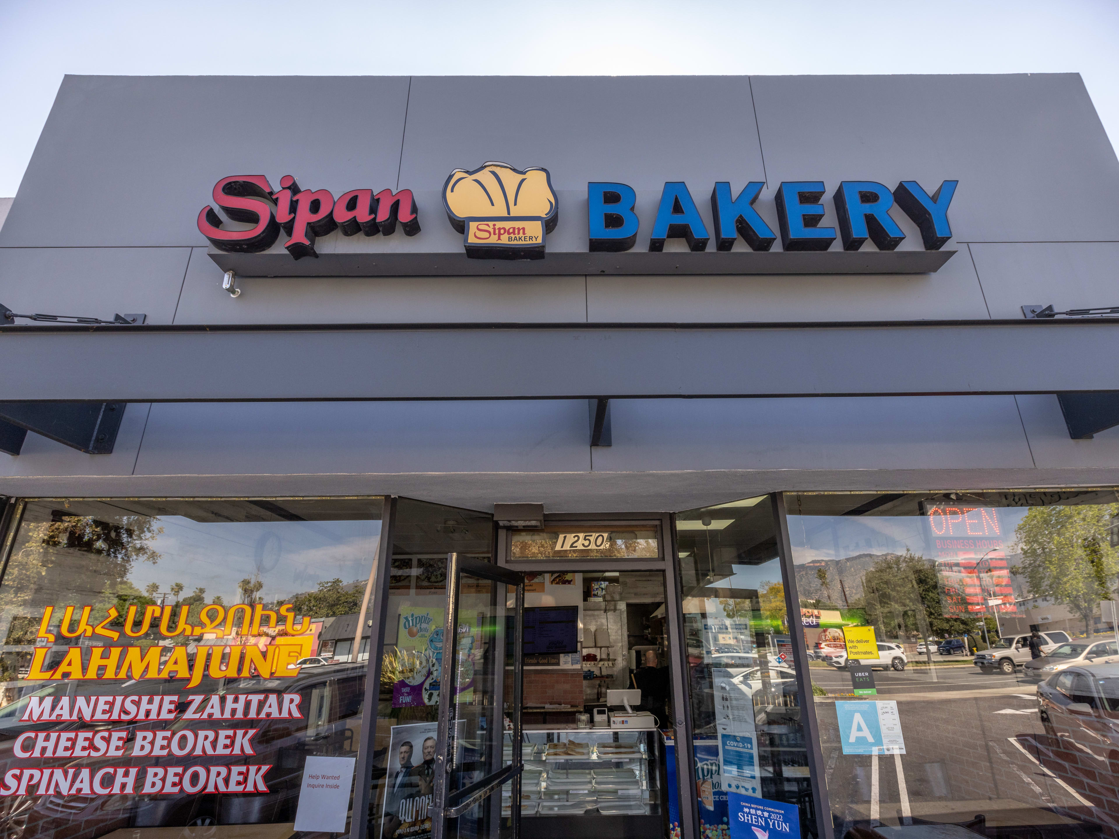 Sipan Bakery In Glendale