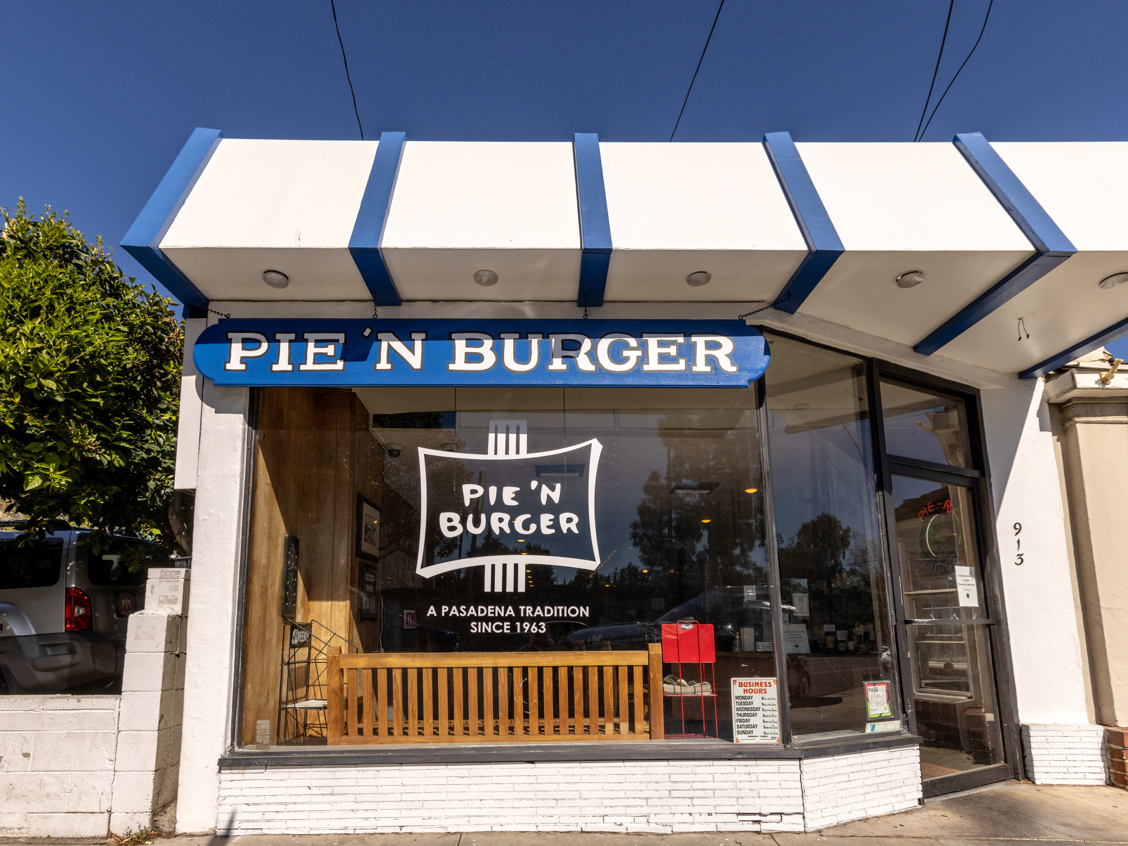 Pie ’N Burger image