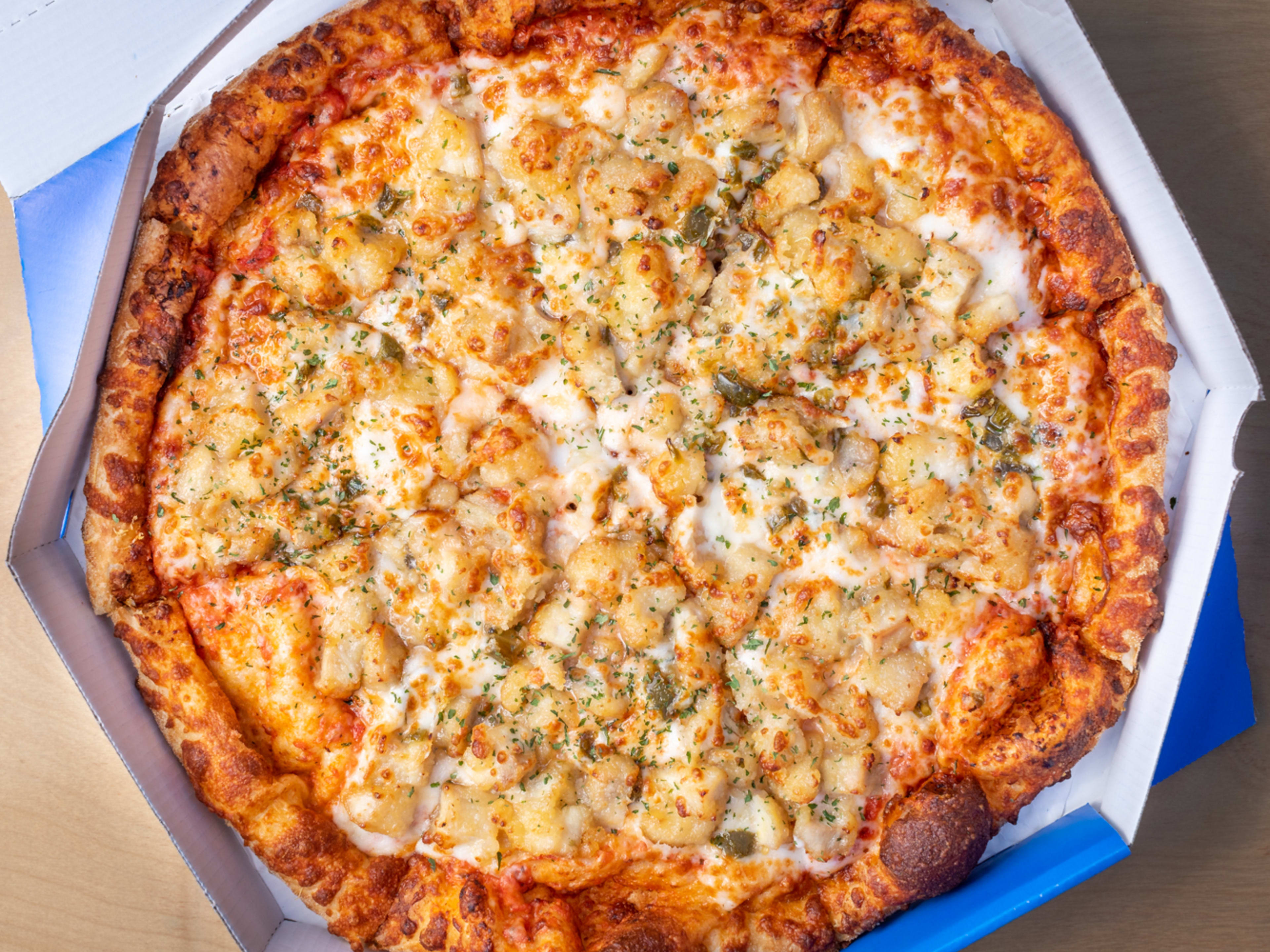 The garlic chicken pizza from Thanks Pizza.