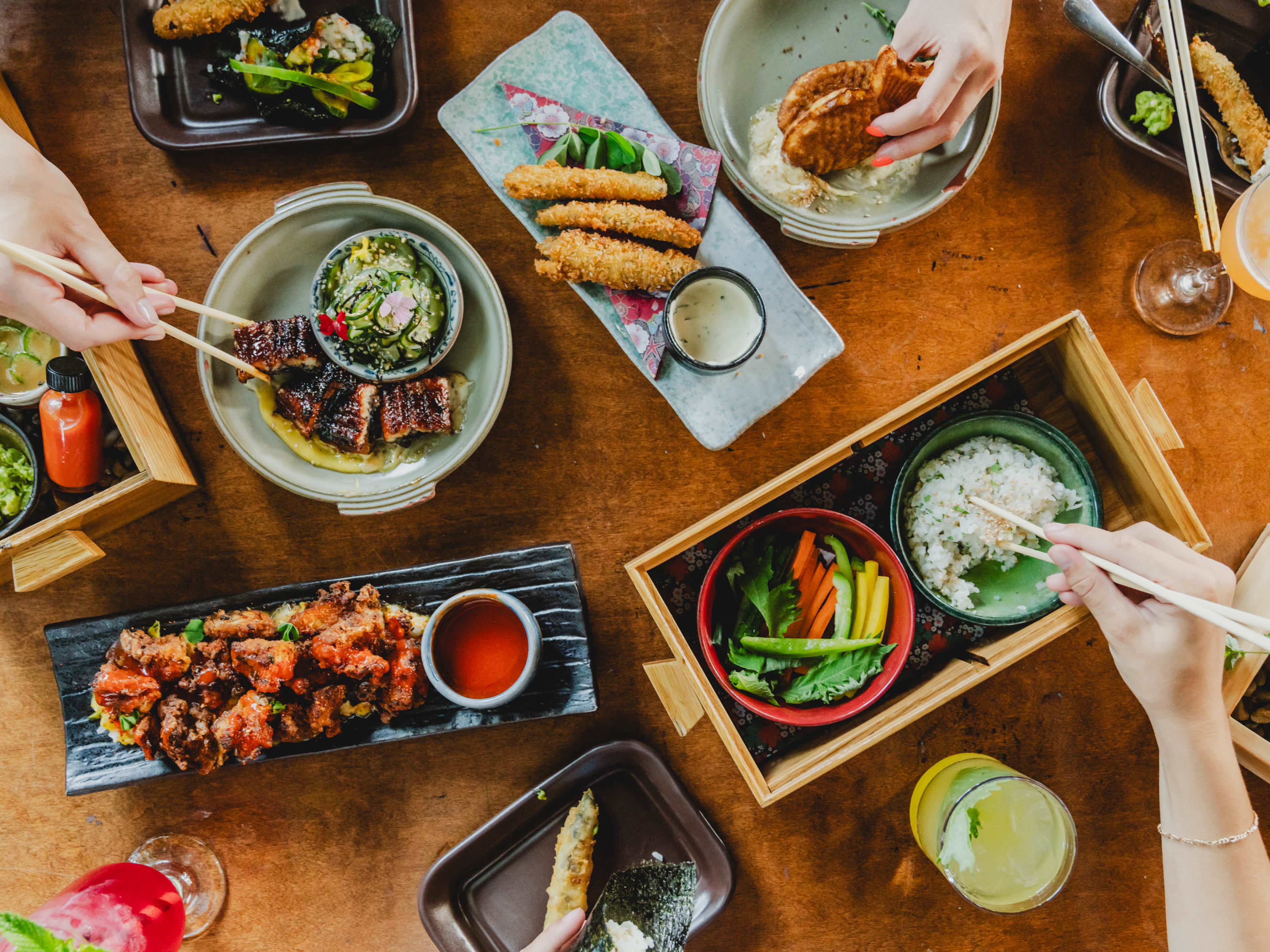 A spread of dishes from Kemuri Tatsu-Ya.