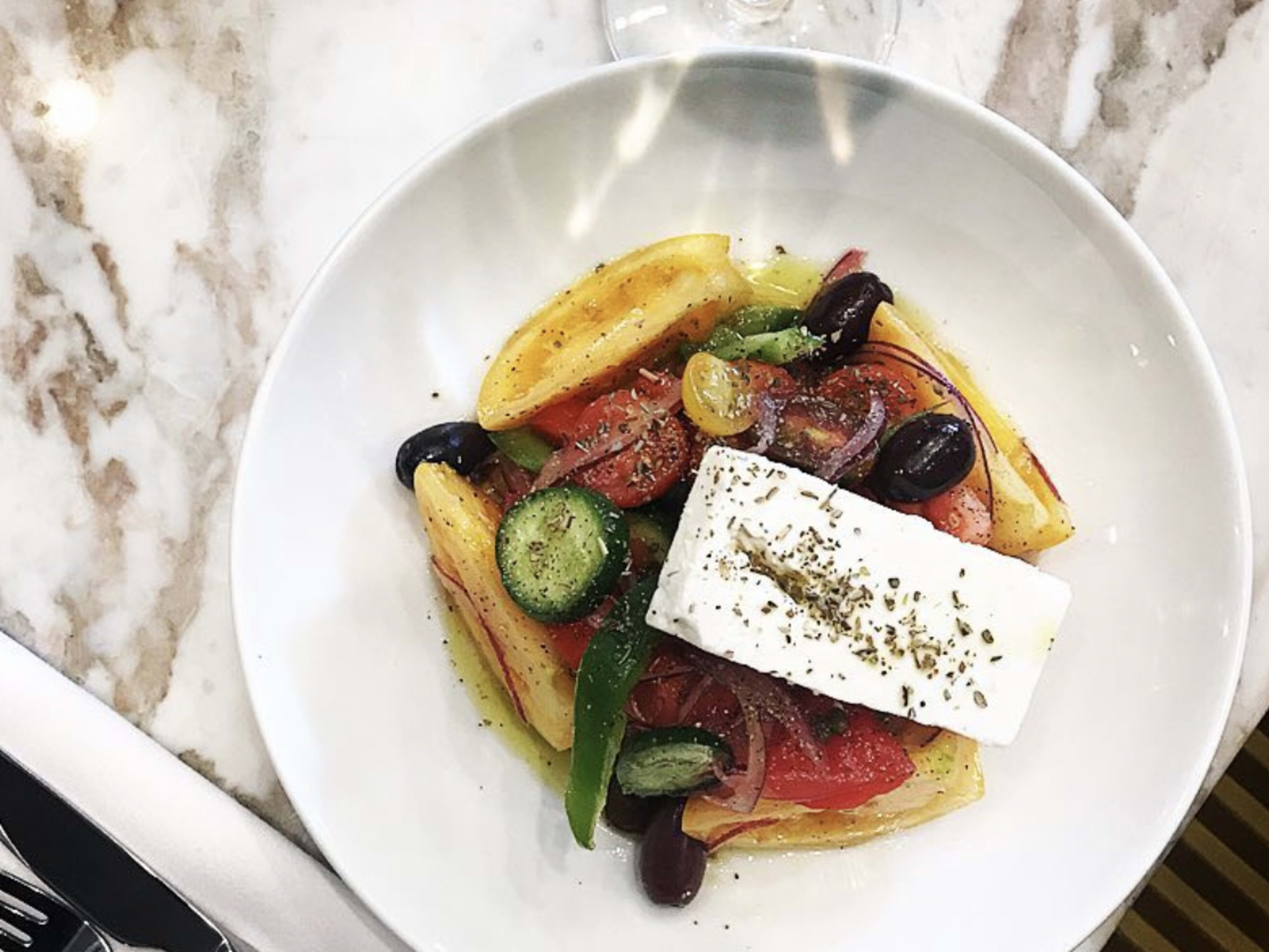 Loukà Greek salad