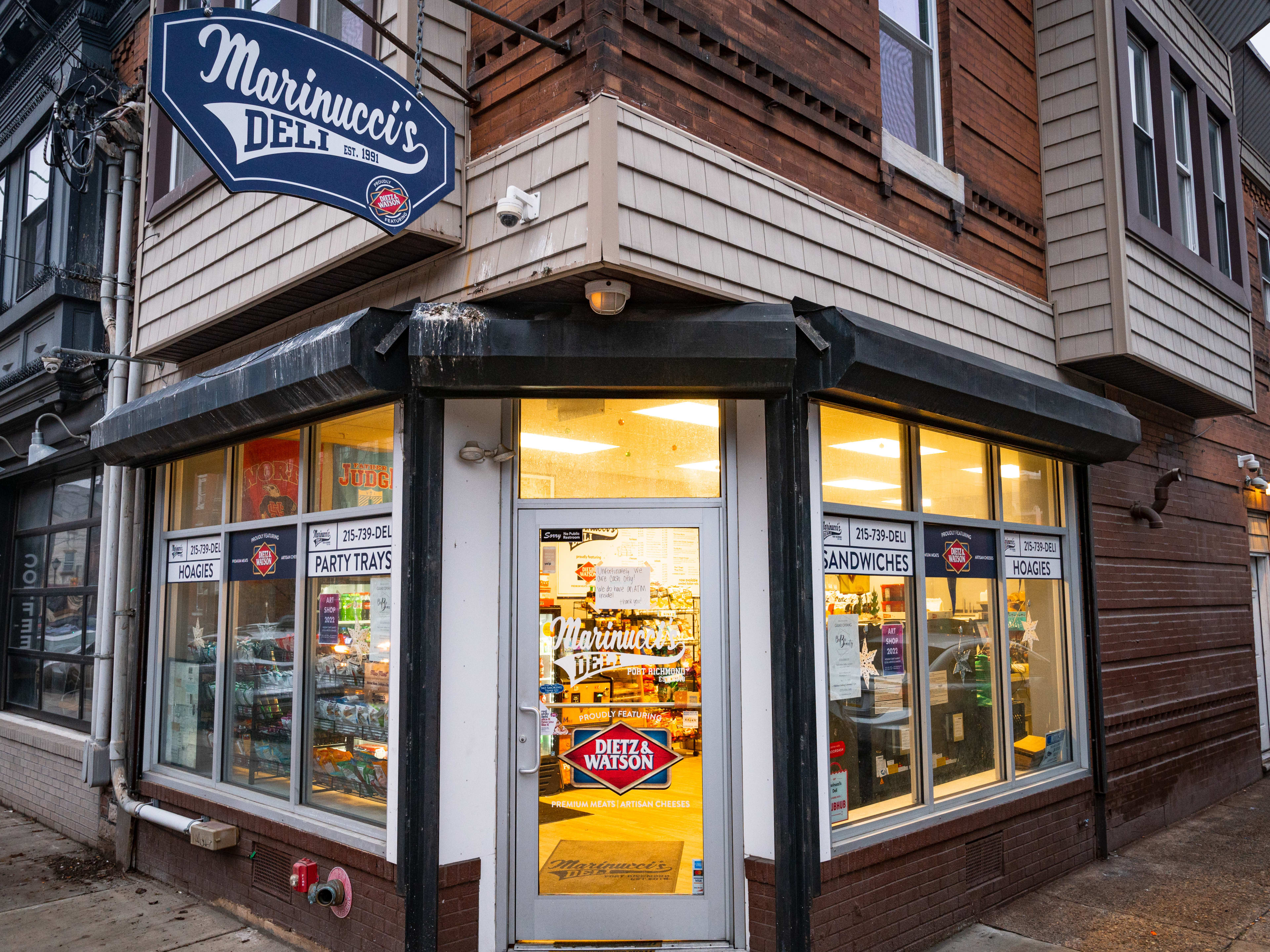 Marinucci's Deli image