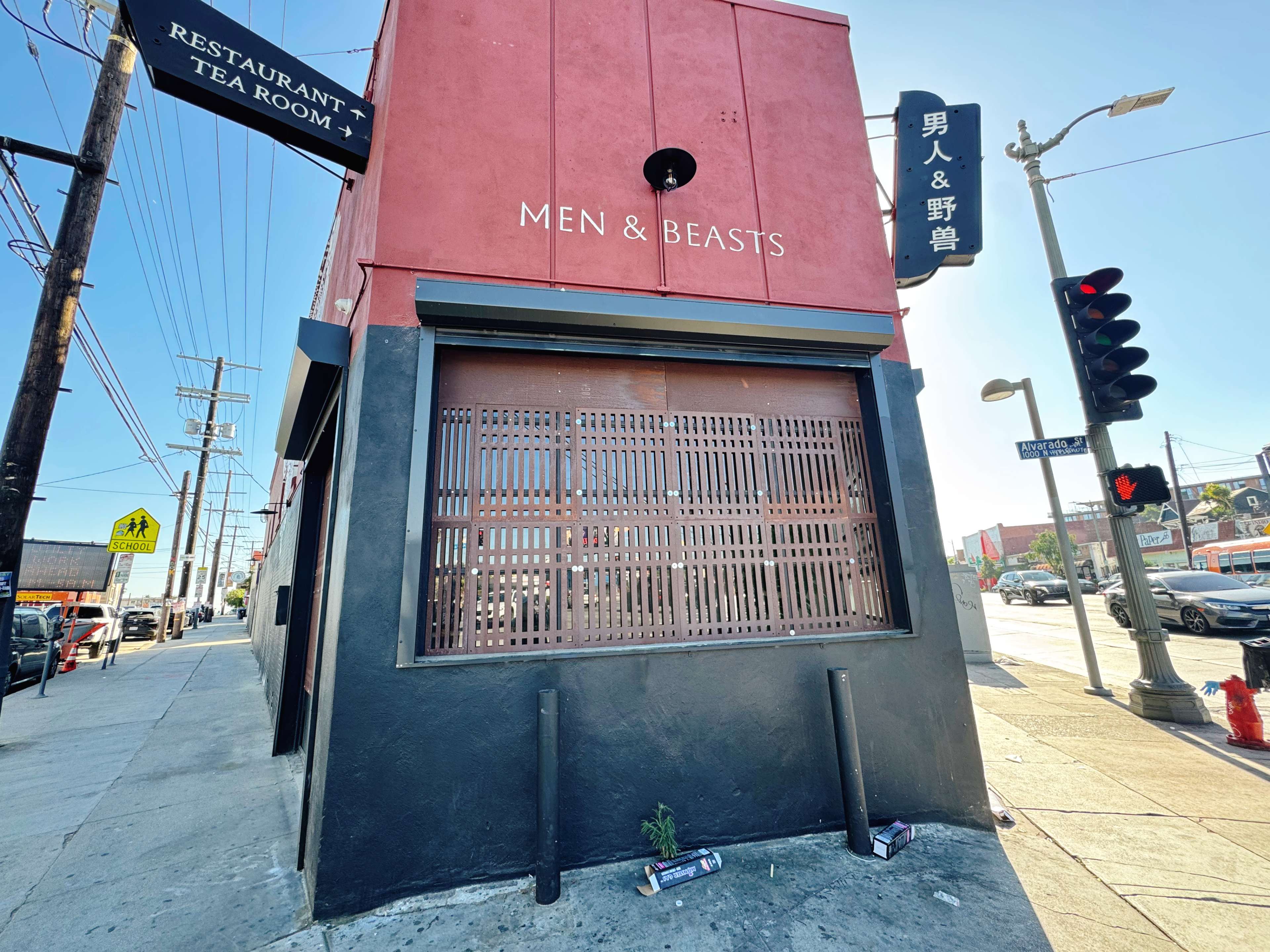 Even if you’re vegan, skip Men & Beasts - Review - Los Angeles - The ...