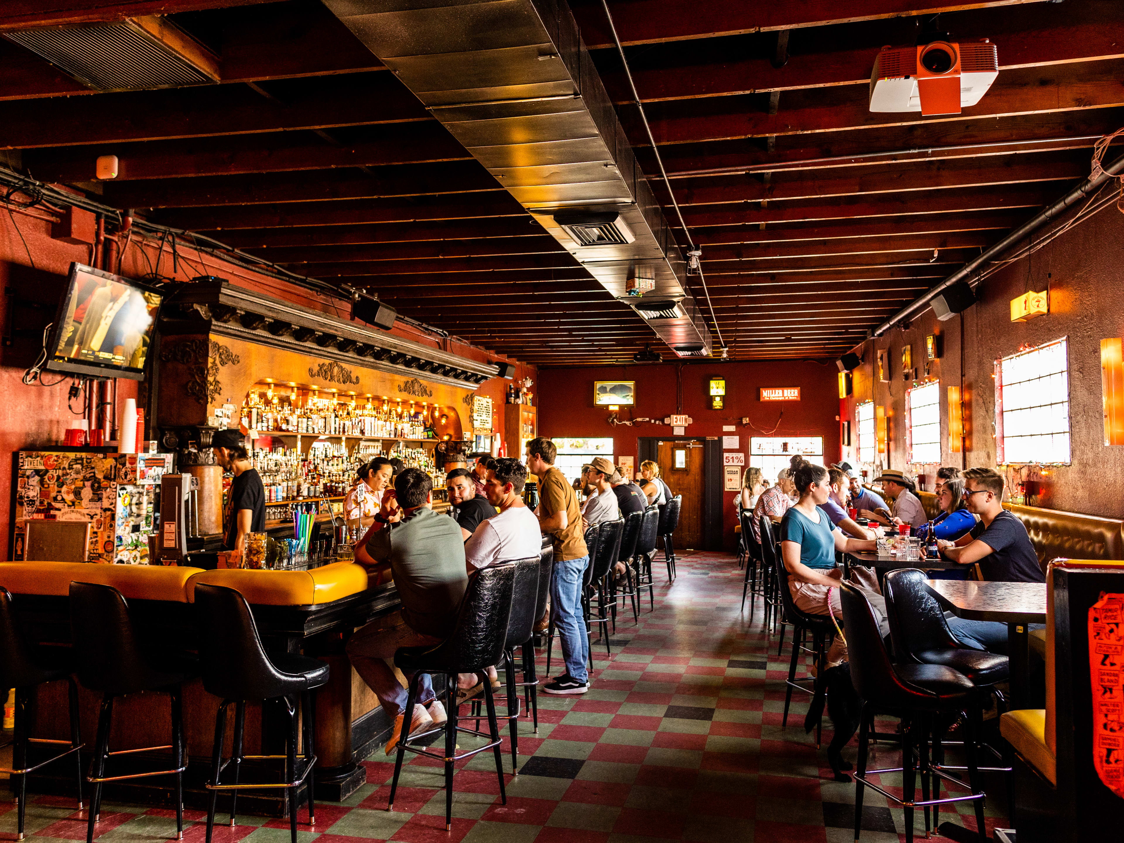 The 17 Best Bars In Austin