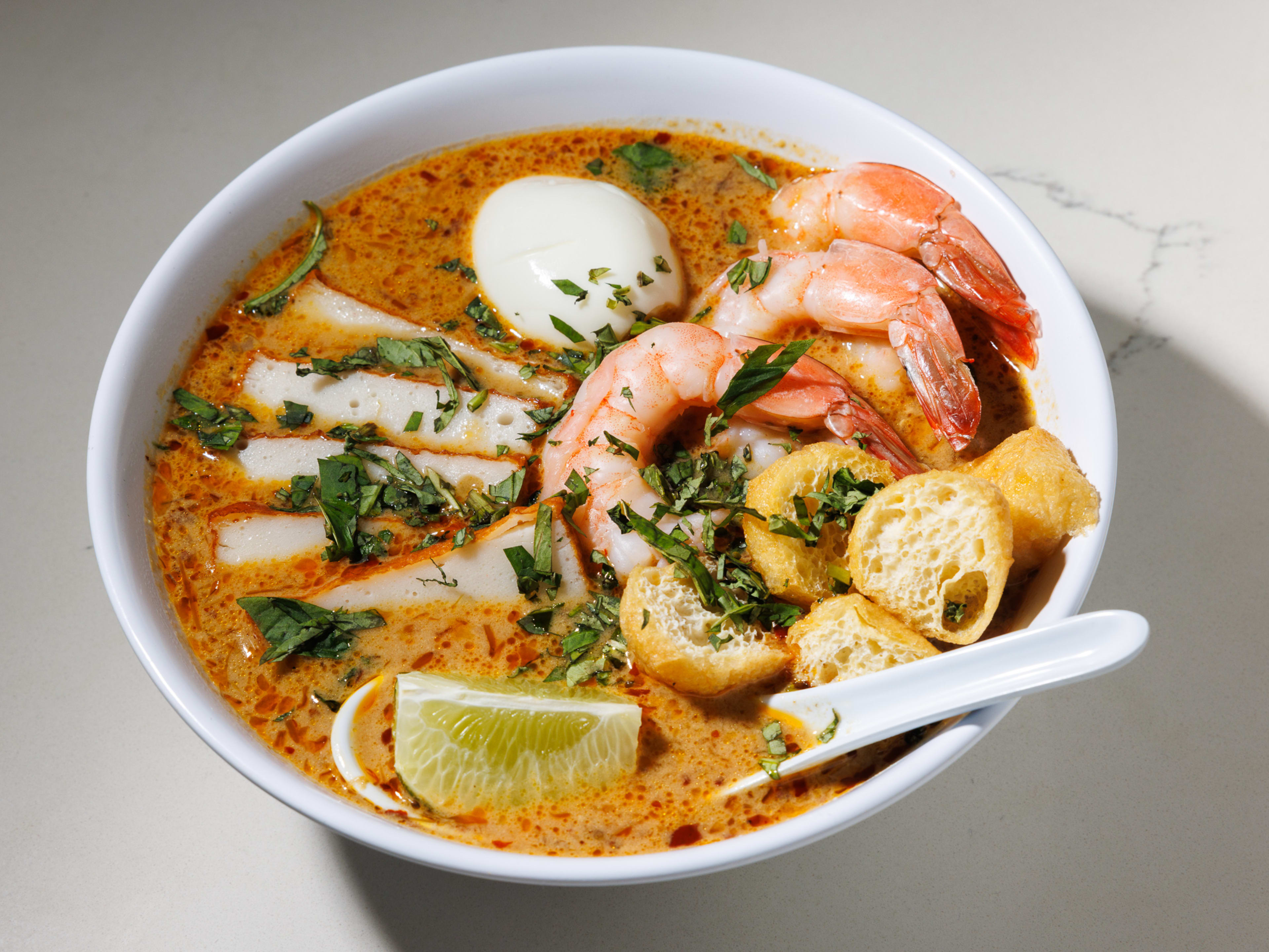 The 13 Best Places to Grab Food Near Rockefeller Center - New York