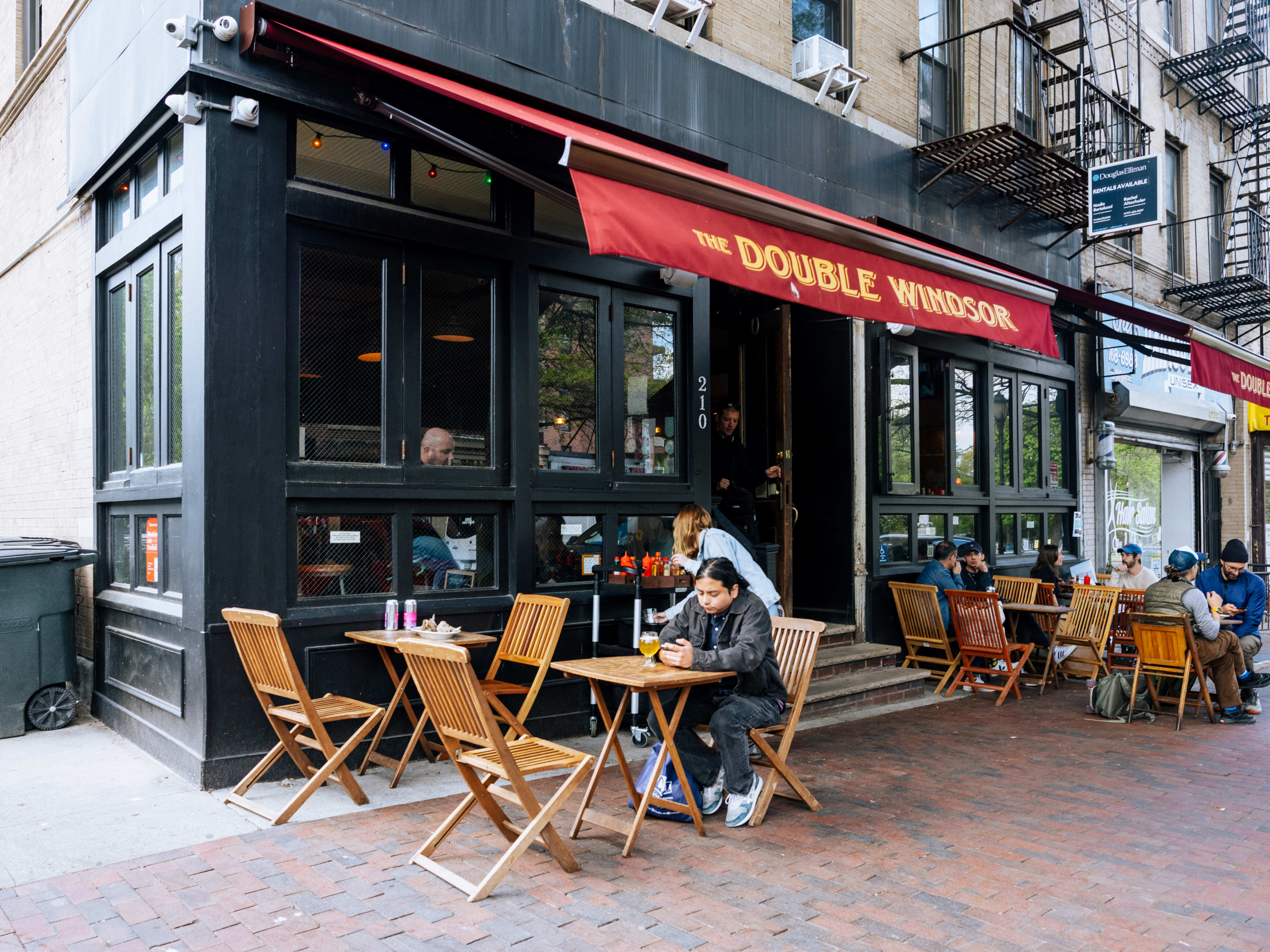 The exterior dining area at The Double Windsor.