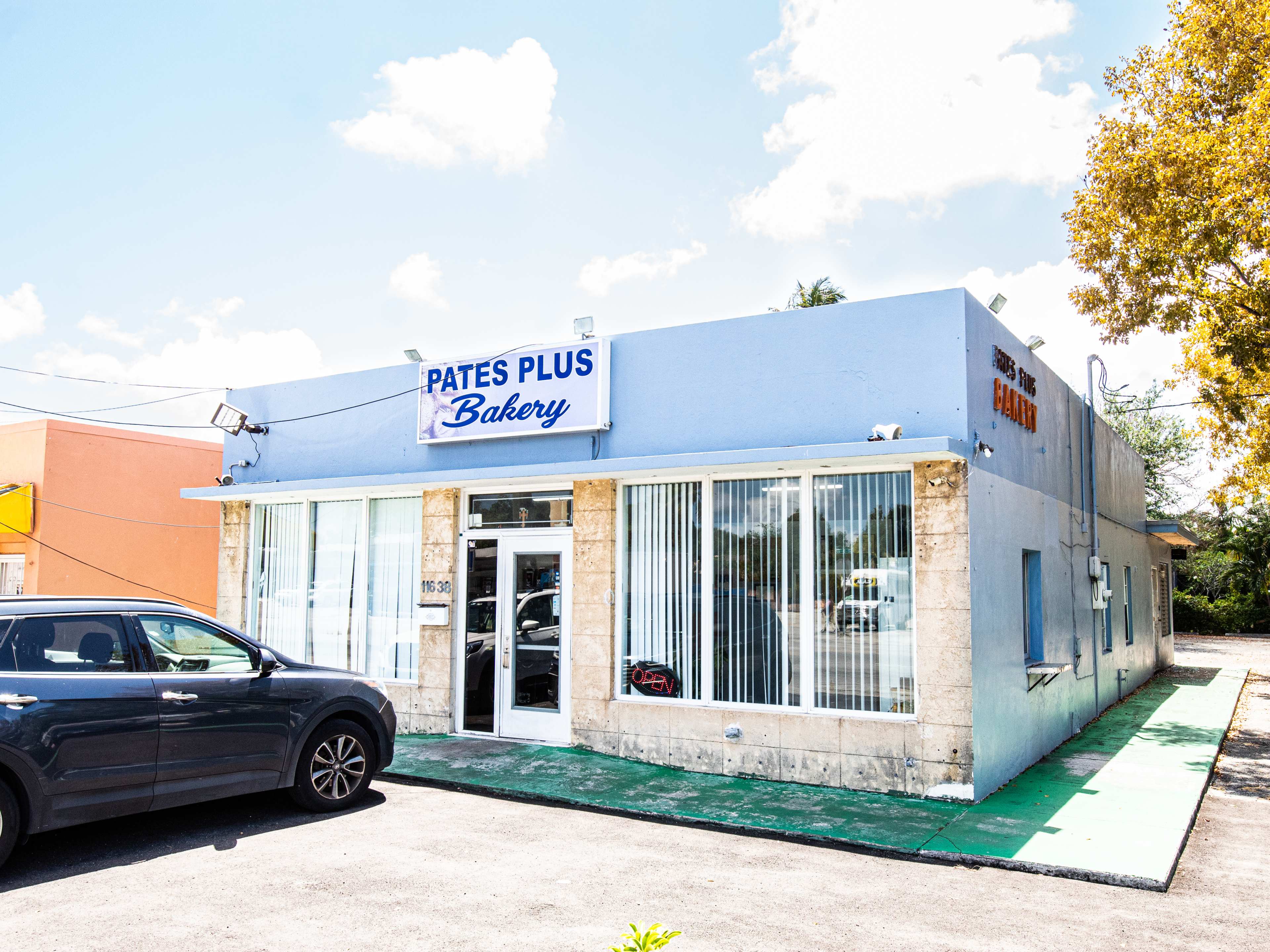 The exterior of a Haitian bakery.