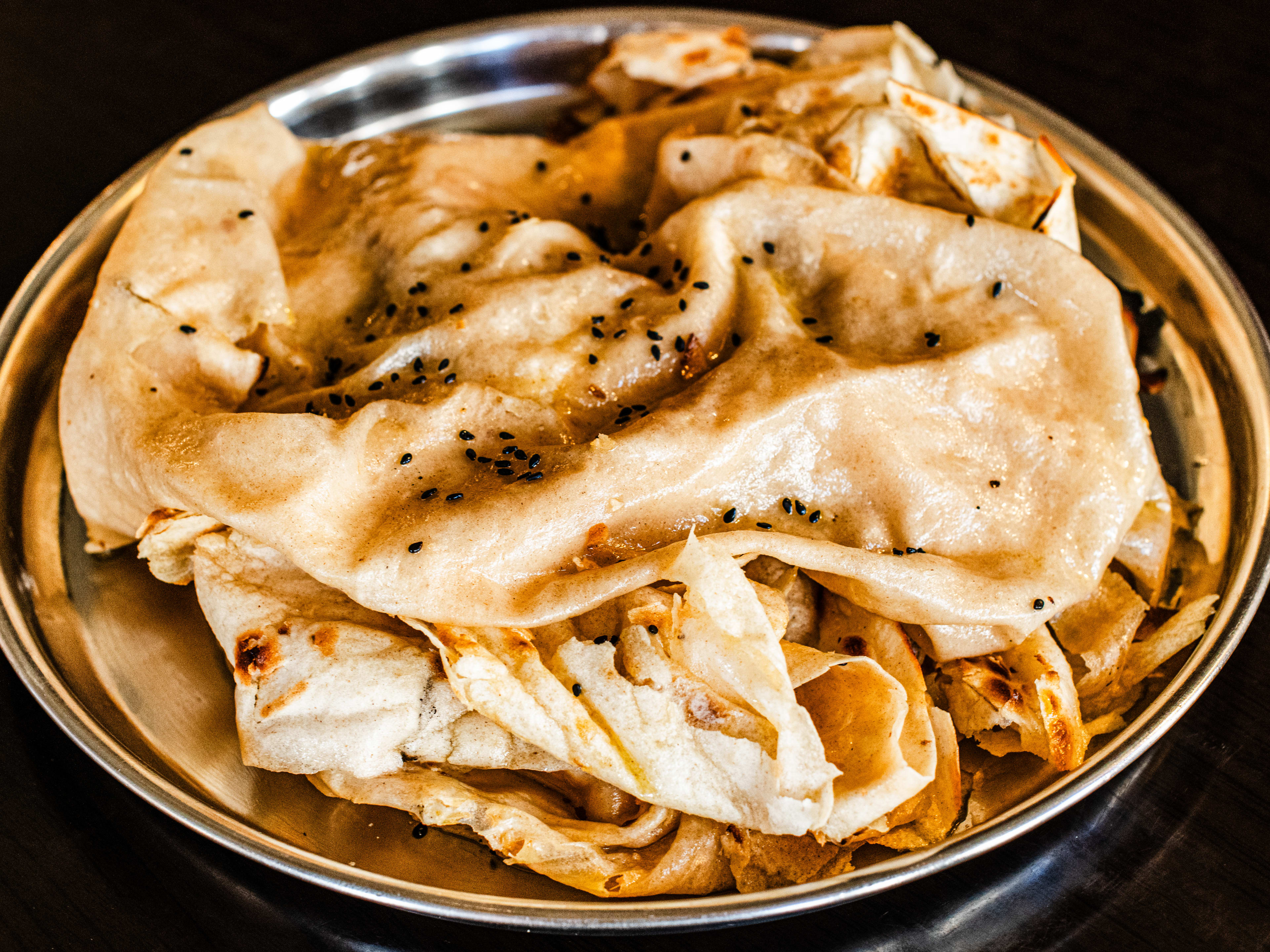 A tray of ratab flatbread.