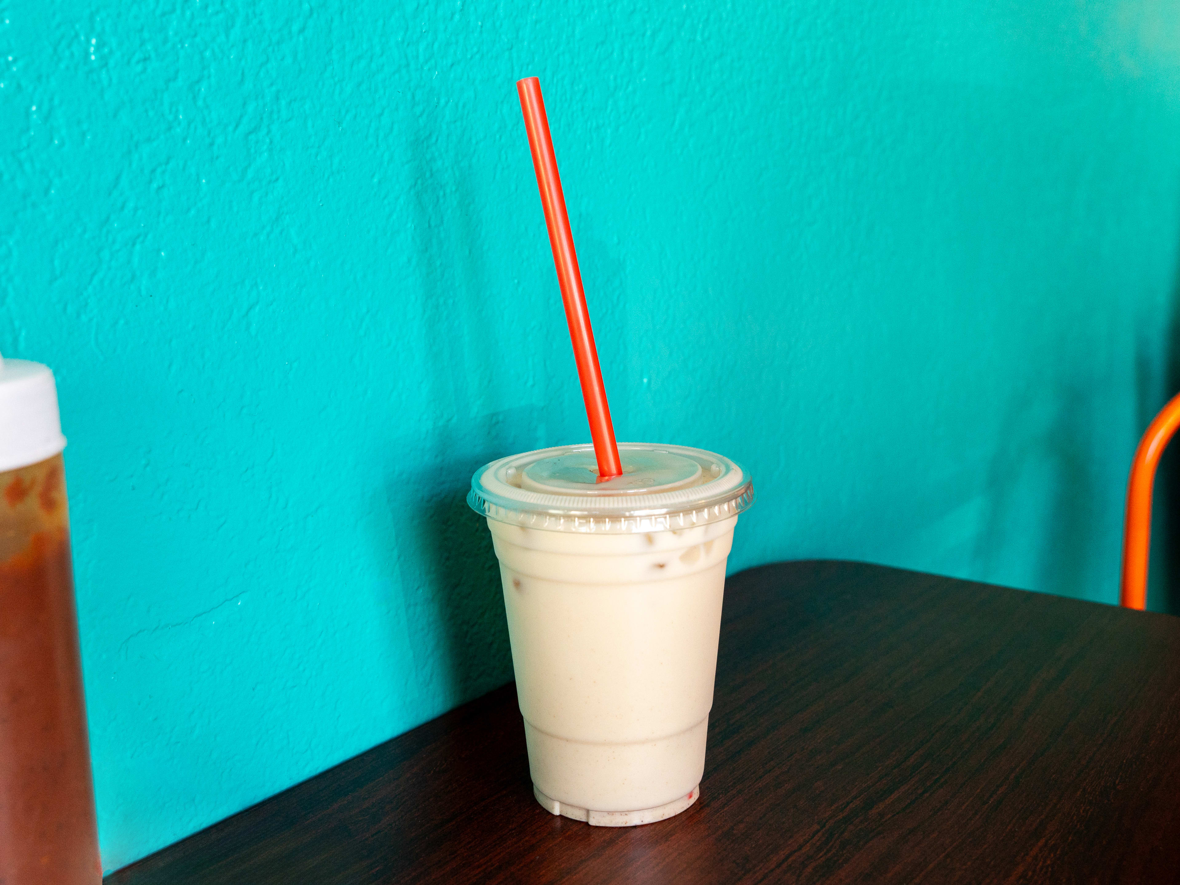 Agua de horchata at Zona Rosa.