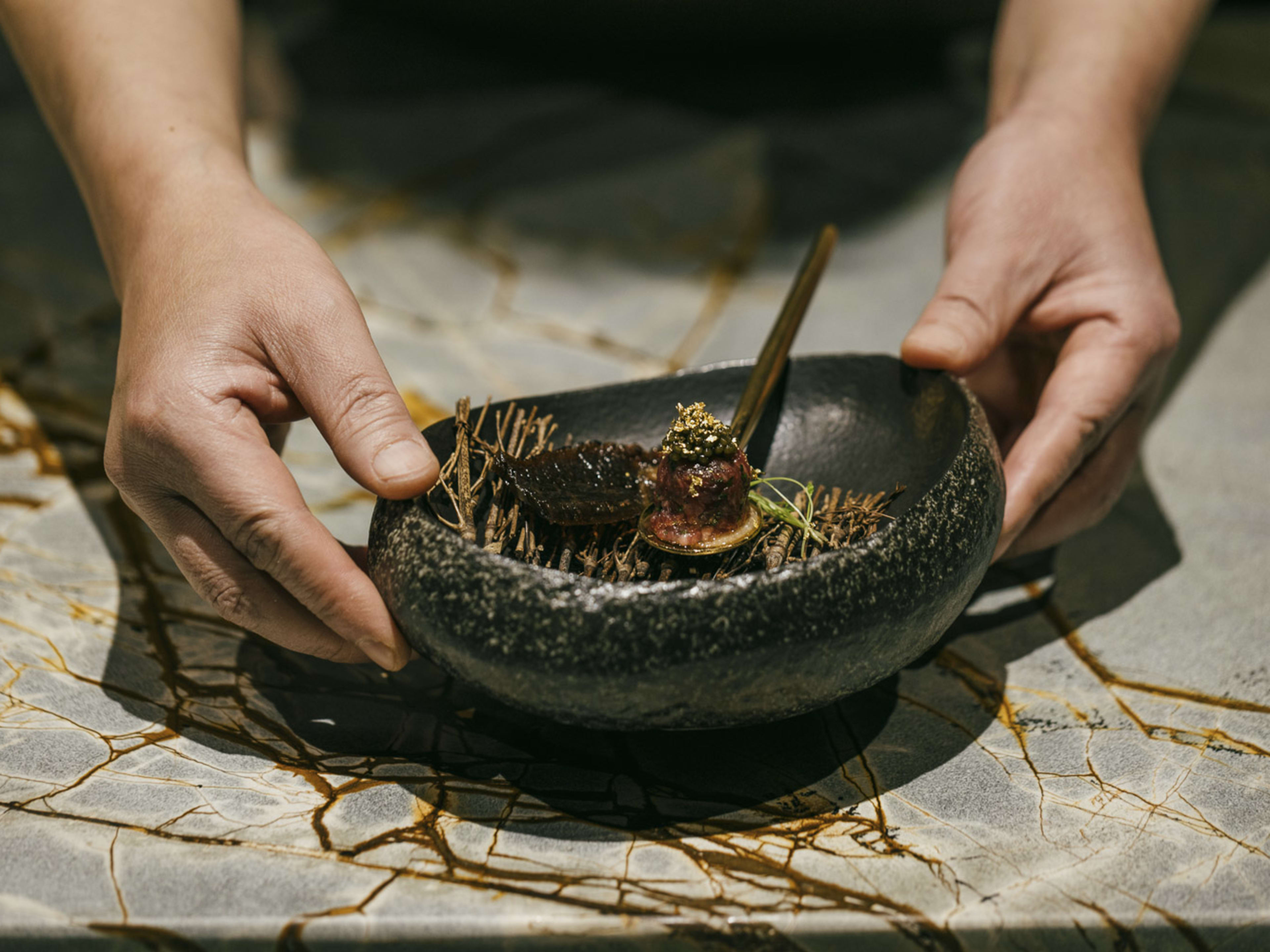 Yukhue and Yukpo served in an egg shaped bowl.