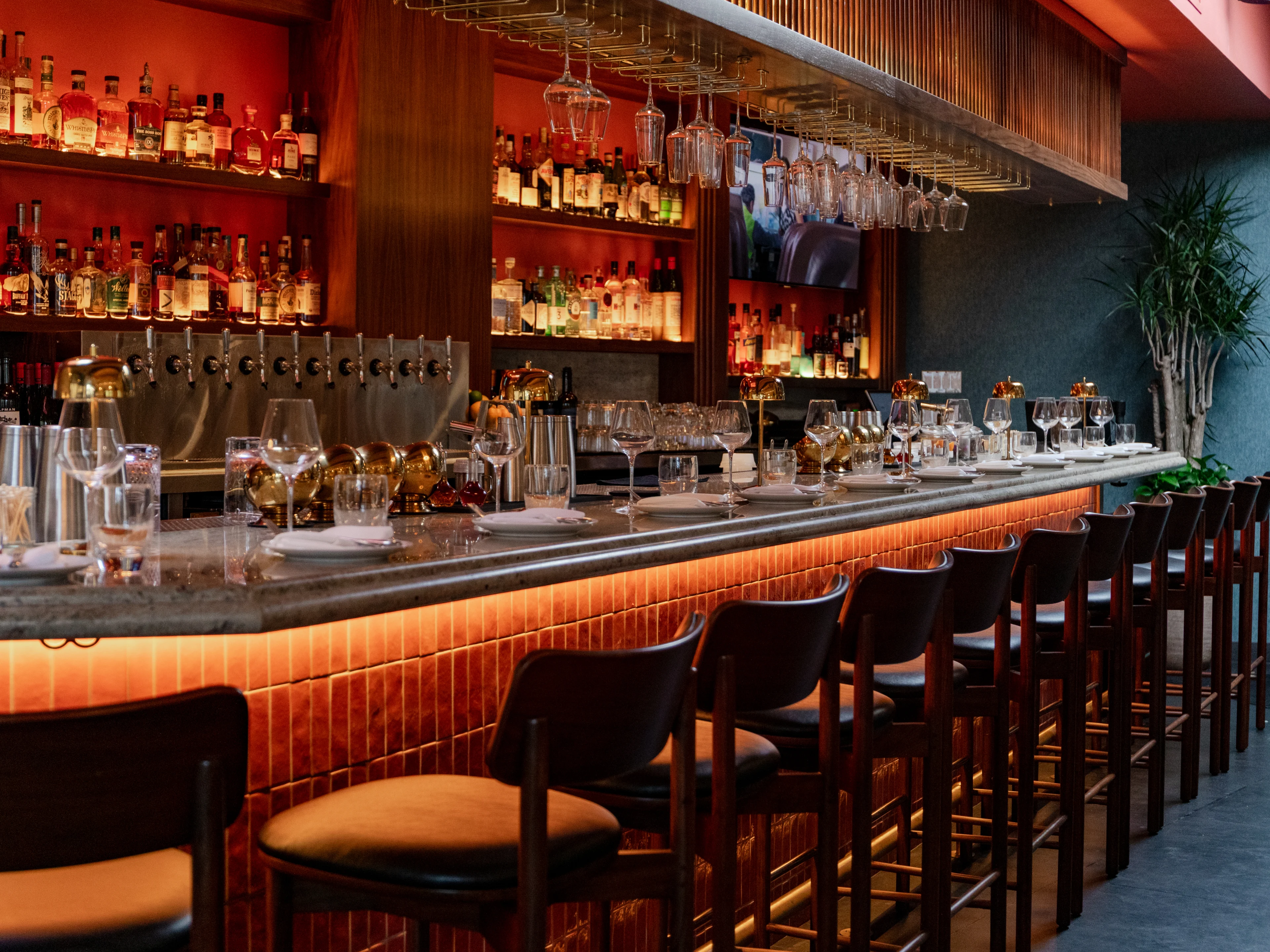 The 9 Best Restaurants In Hermosa Beach - Los Angeles - The