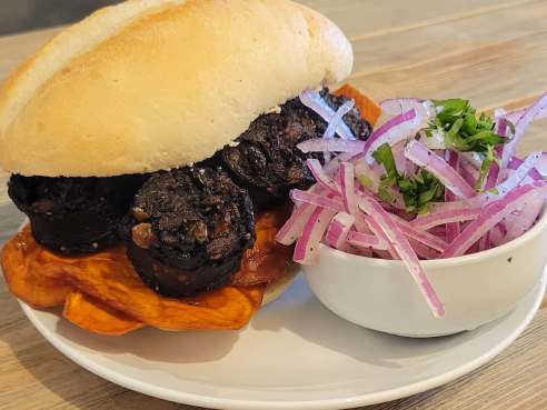 Avenida Peru by @TheInfatuation