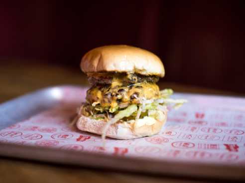 QUEENS skate dine bowl by Karolina Wiercigroch