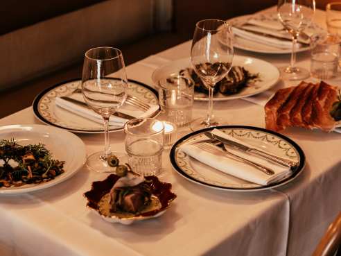 51 Cave à Manger by Ken's