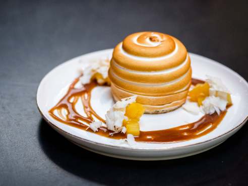 Liholiho Yacht Club by Krescent Carasso