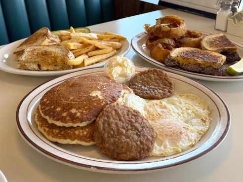 Lancers Family Restaurant by Nikko Duren