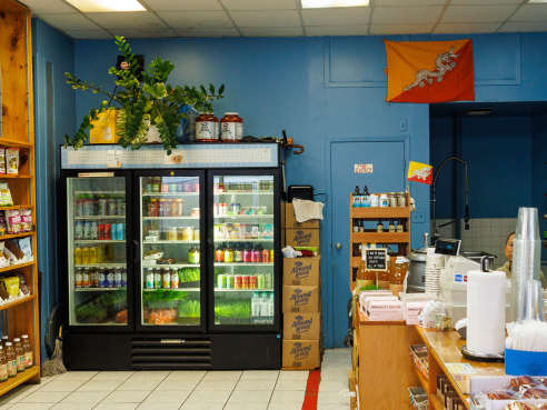 Madhufalla by Alex Staniloff