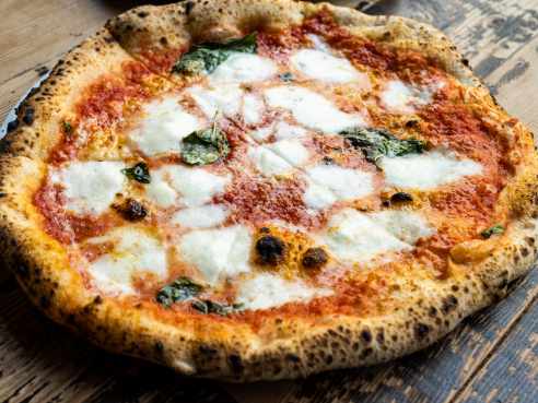 Settebello Pizzeria Napoletana by Hannah Rushton