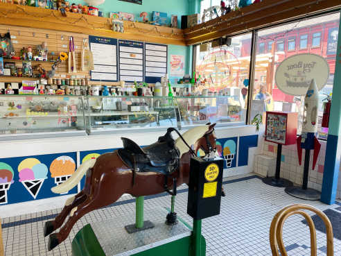 Toy Boat by Jane by Julia Chen